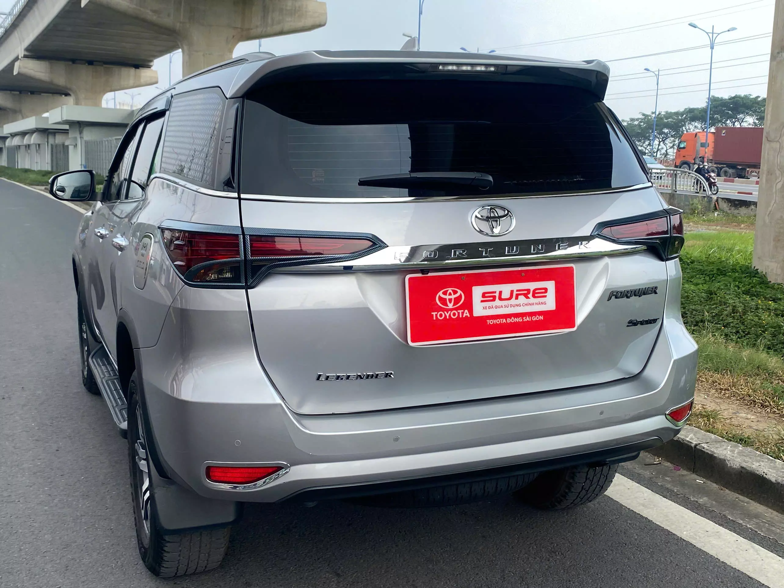 Toyota Fortuner 2.4G AT 2021-4
