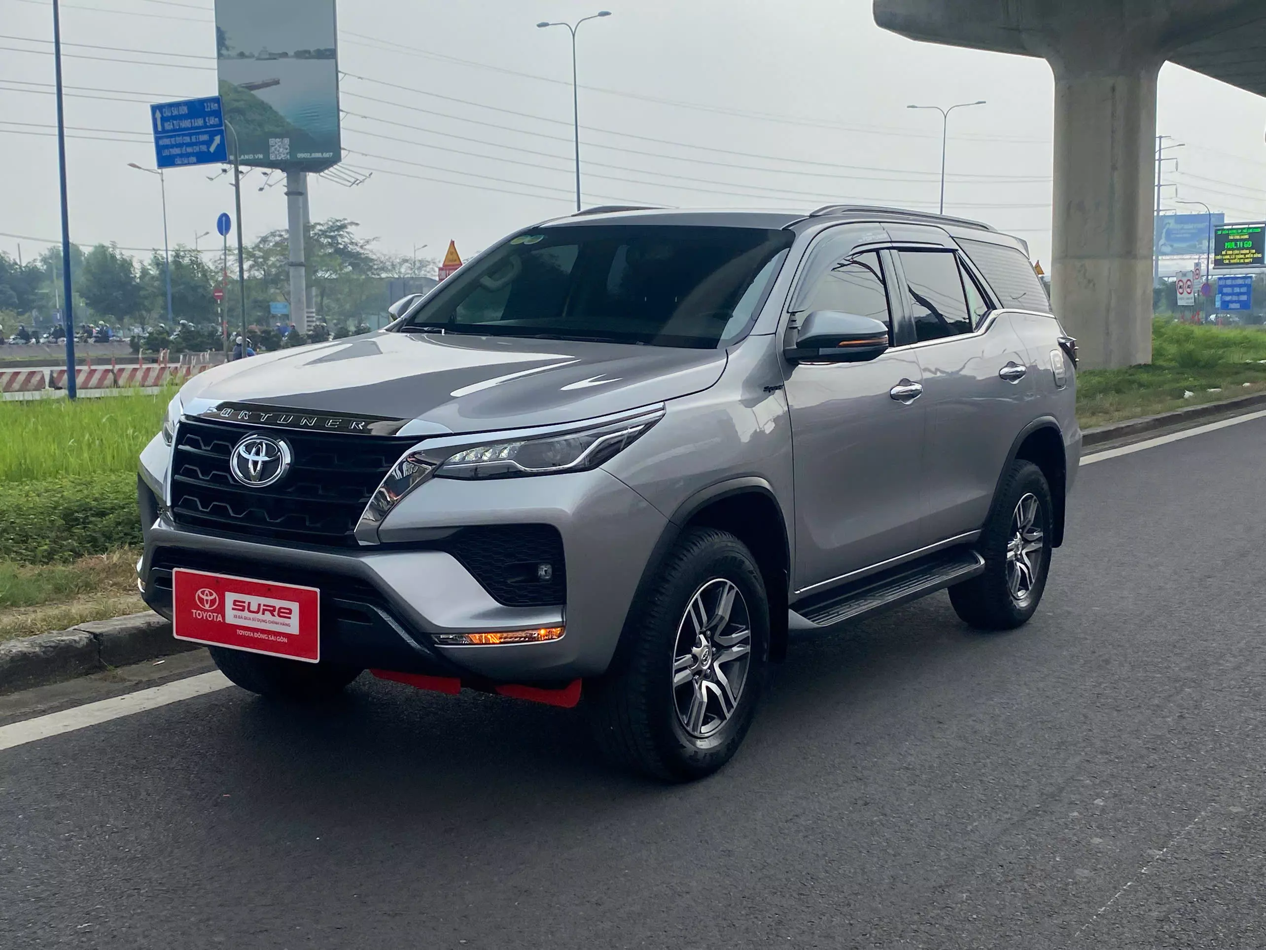 Toyota Fortuner 2.4G AT 2021-7