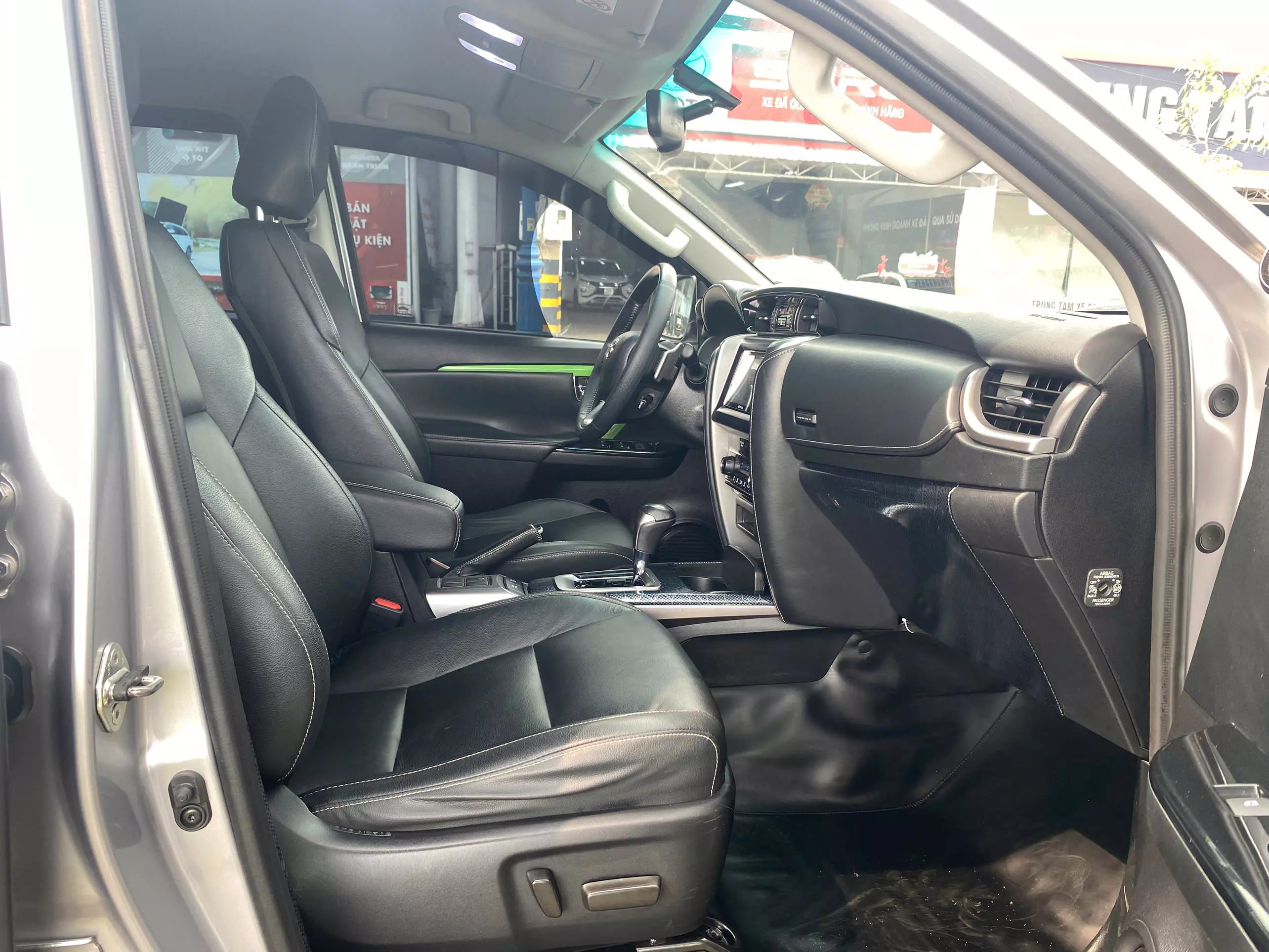 Toyota Fortuner 2.4G AT 2021-14
