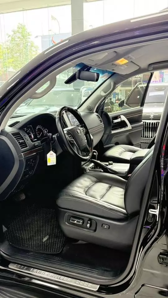 Bán Toyota Land Cruiser 4.6 V8, sản xuất 2019.Xe cực đẹp.-9