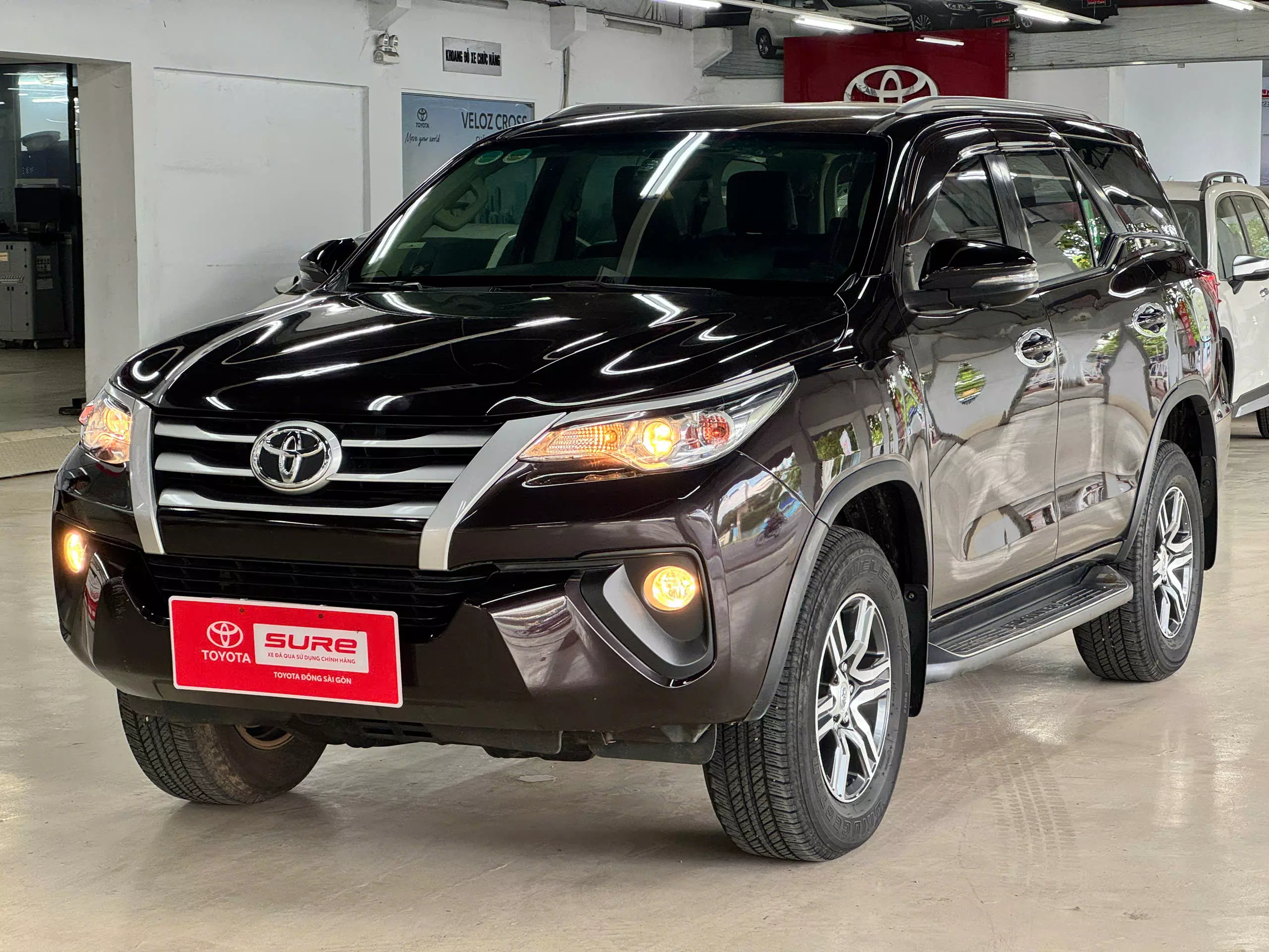 Toyota Fortuner 2.4G MT 2017-17
