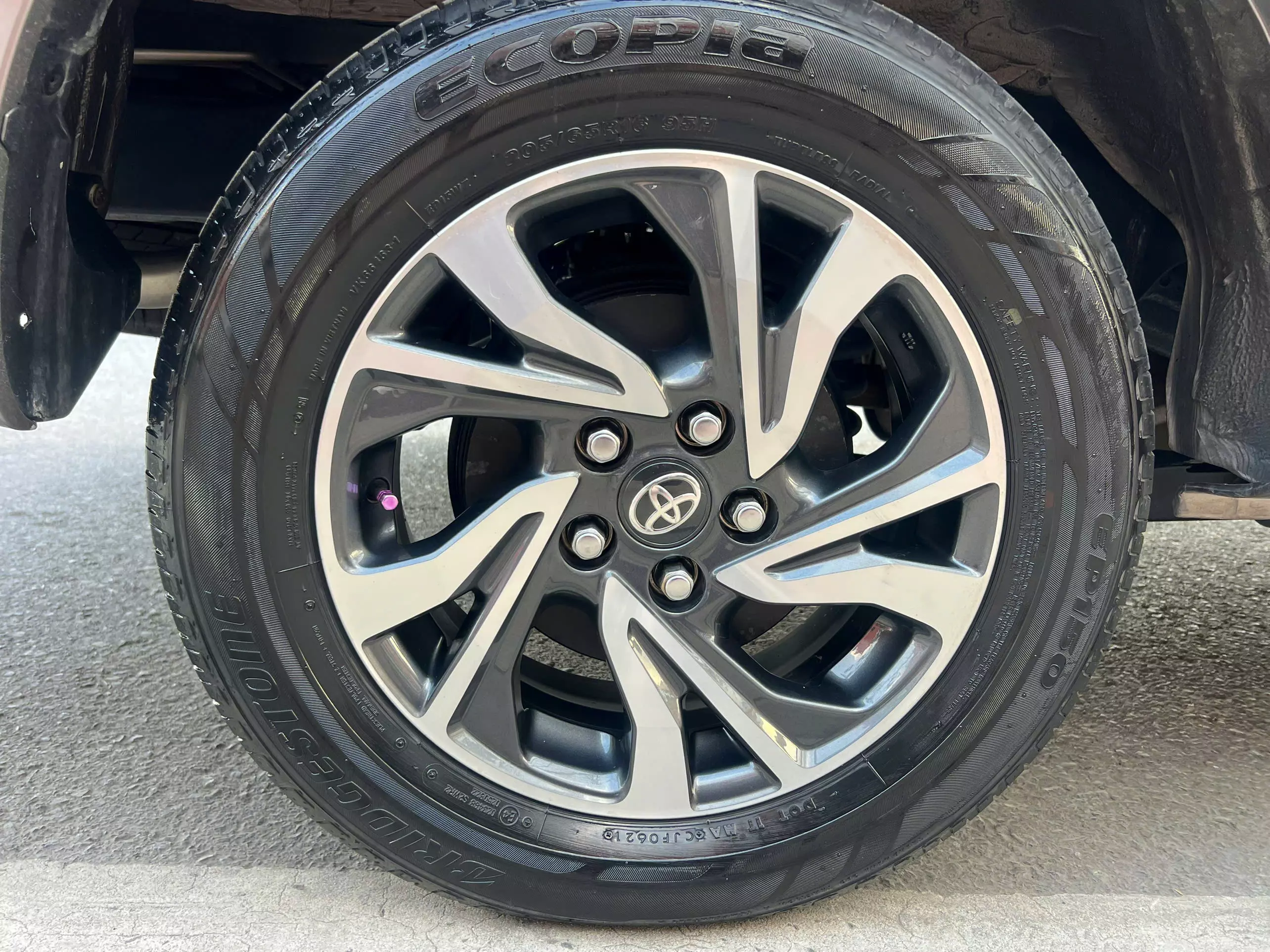 Toyota Innova 2.0E 2021-4