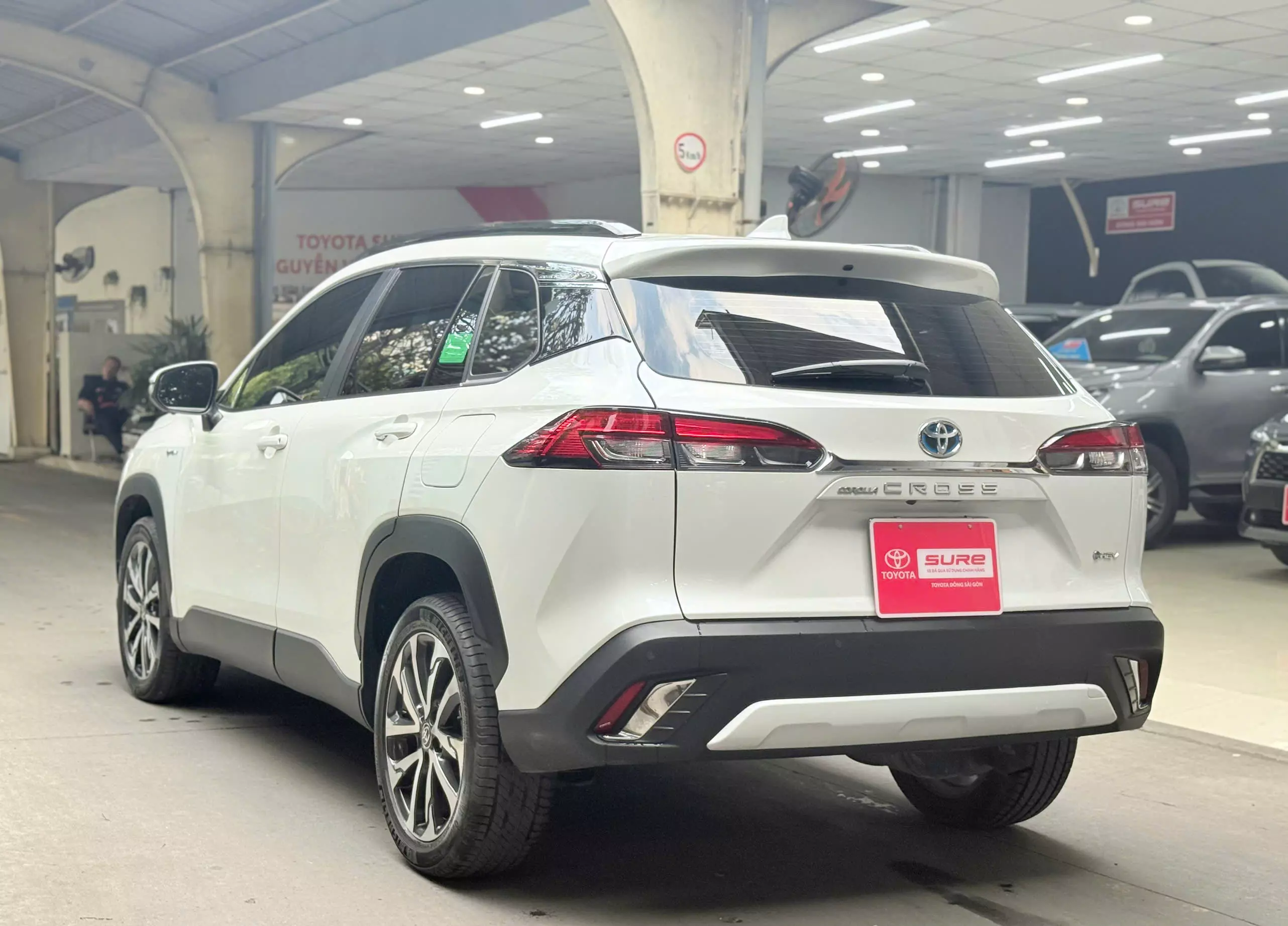 Toyota Corolla Cross 1.8HEV 2024-1