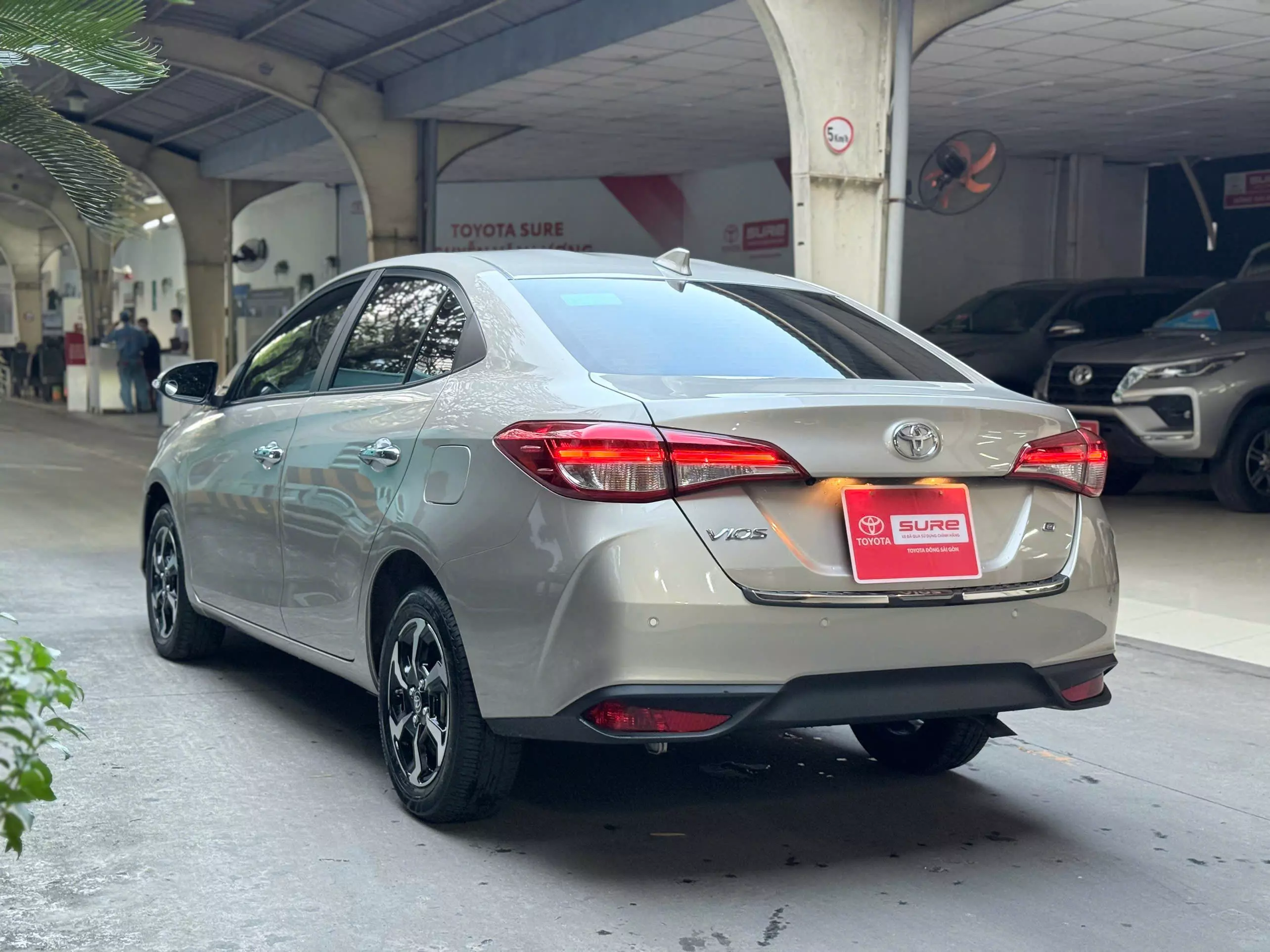 Toyota Vios 1.5G 2025-8