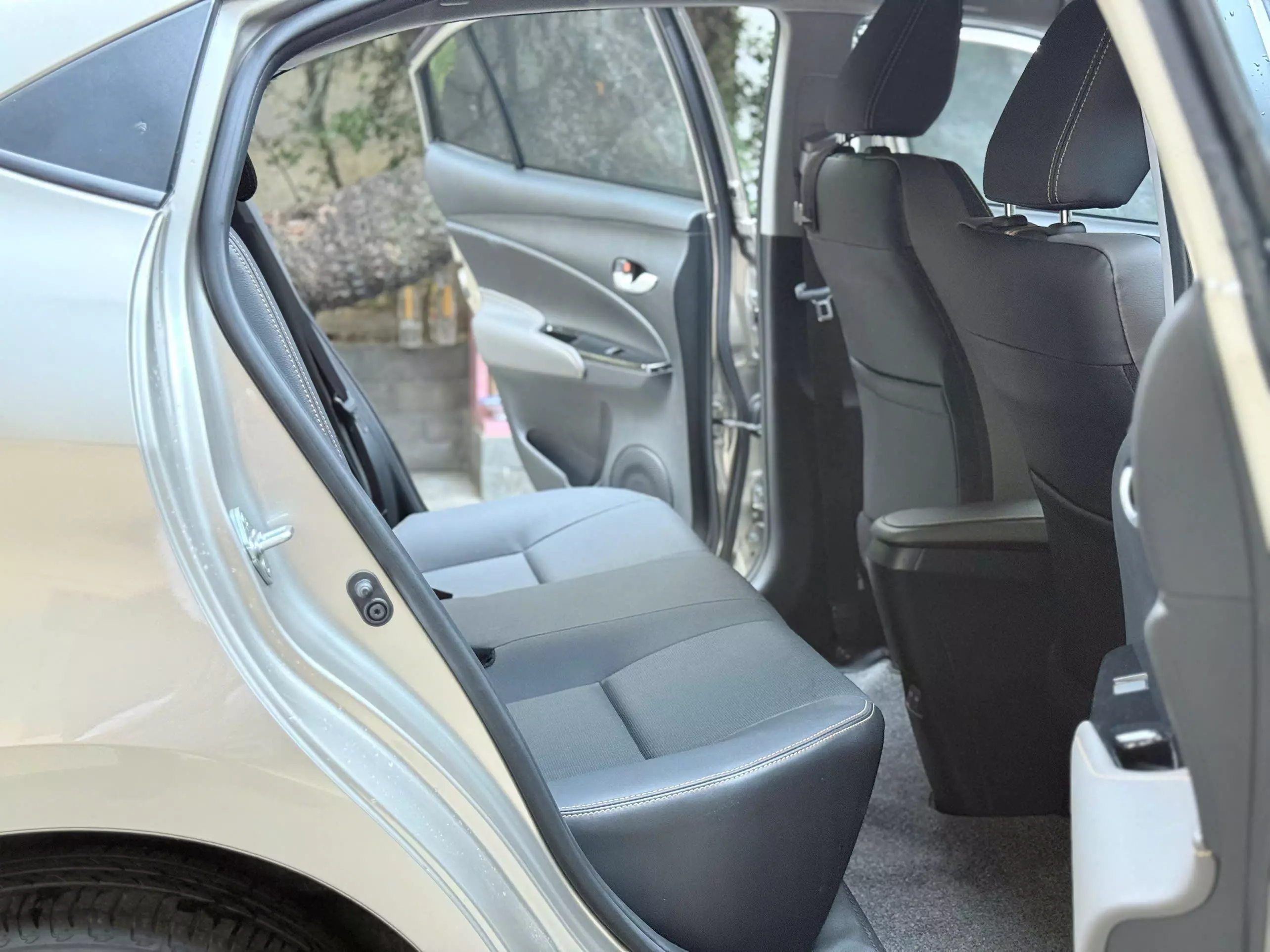 Toyota Vios 1.5G 2025-9