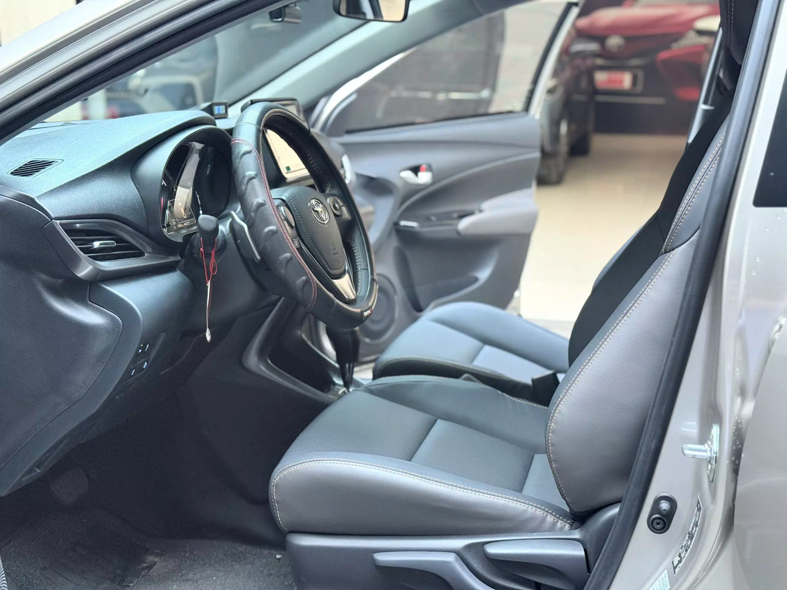 Toyota Vios 1.5G 2025-11