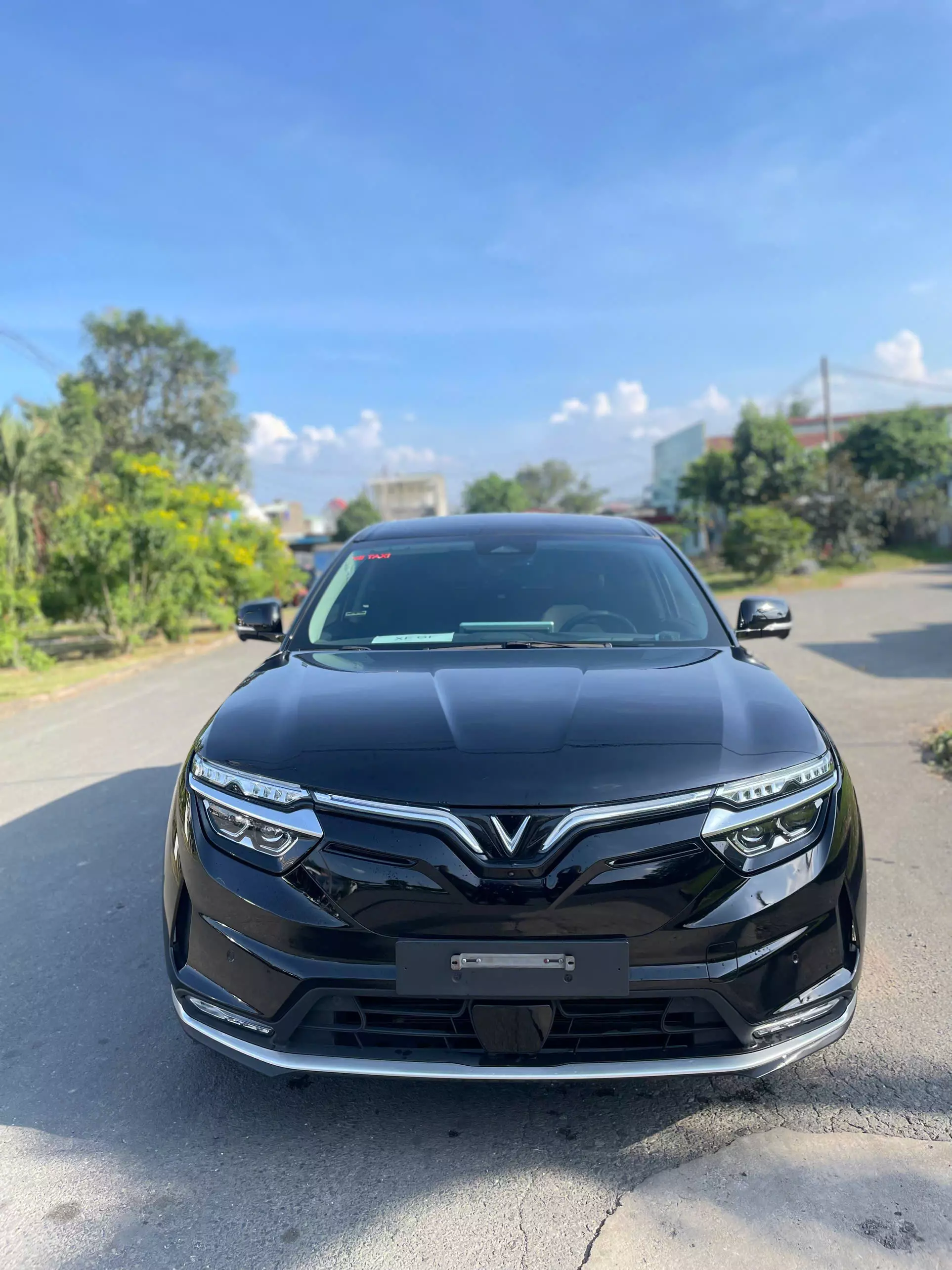 BÁN VINFAST VF8 ECO – ĐỜI 2023-0