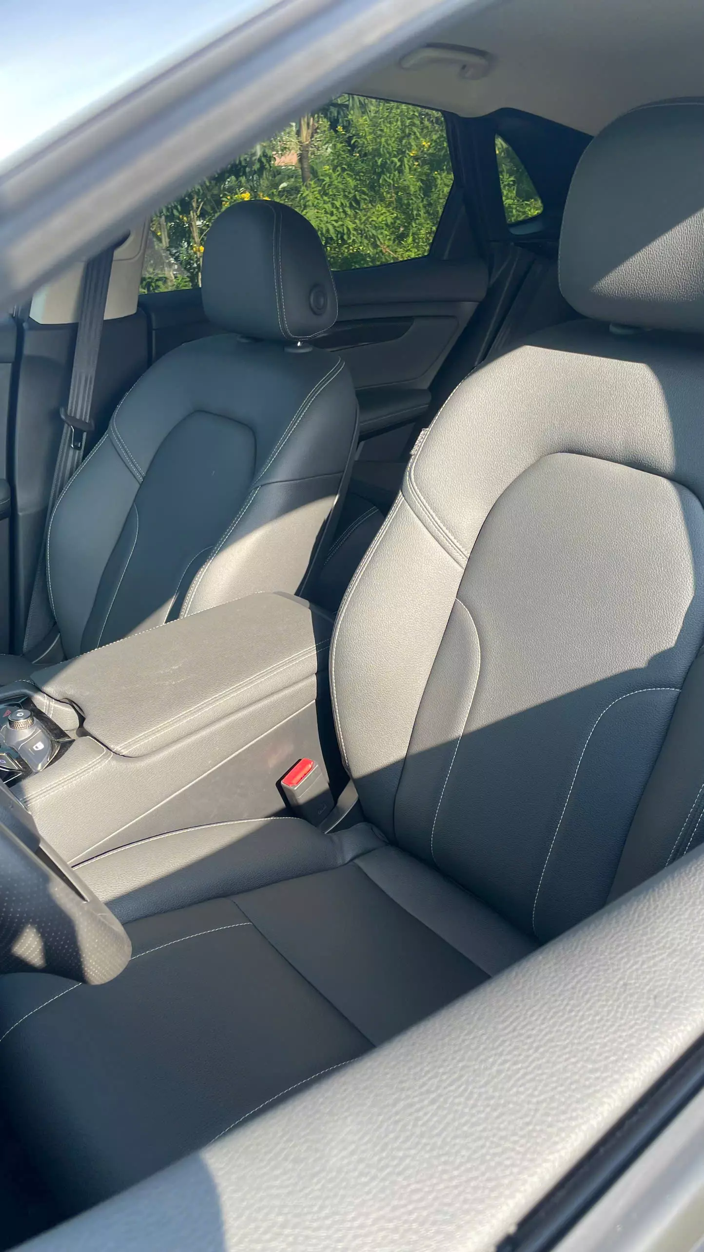 BÁN VINFAST VF8 ECO – ĐỜI 2023-4