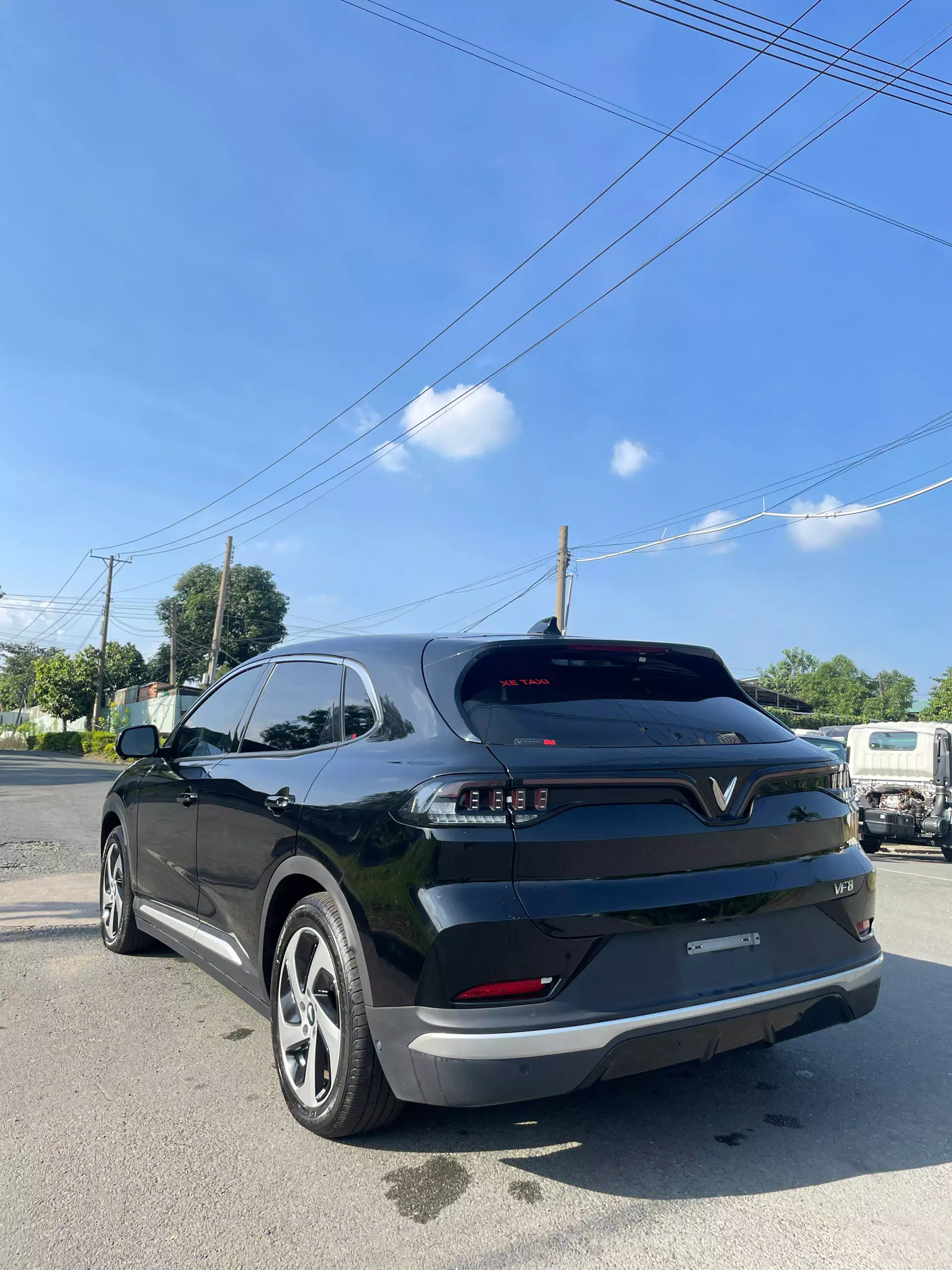 BÁN VINFAST VF8 ECO – ĐỜI 2023-8