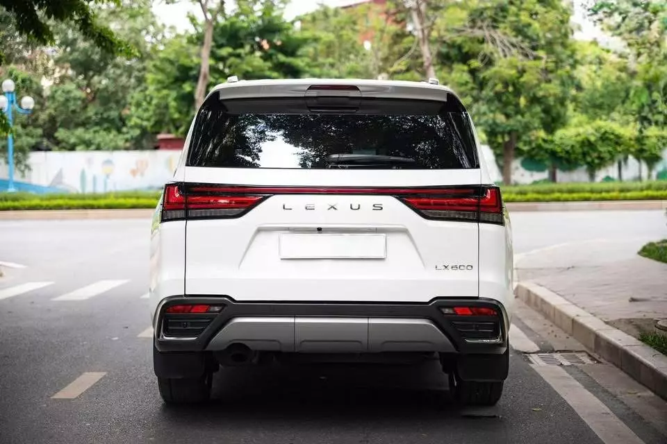 Bán Lexus LX600 Urban 7 chỗ, sản xuất 2023. Xe cực mới.-4
