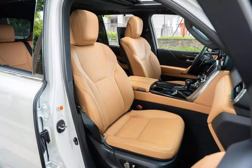 Bán Lexus LX600 Urban 7 chỗ, sản xuất 2023. Xe cực mới.-8