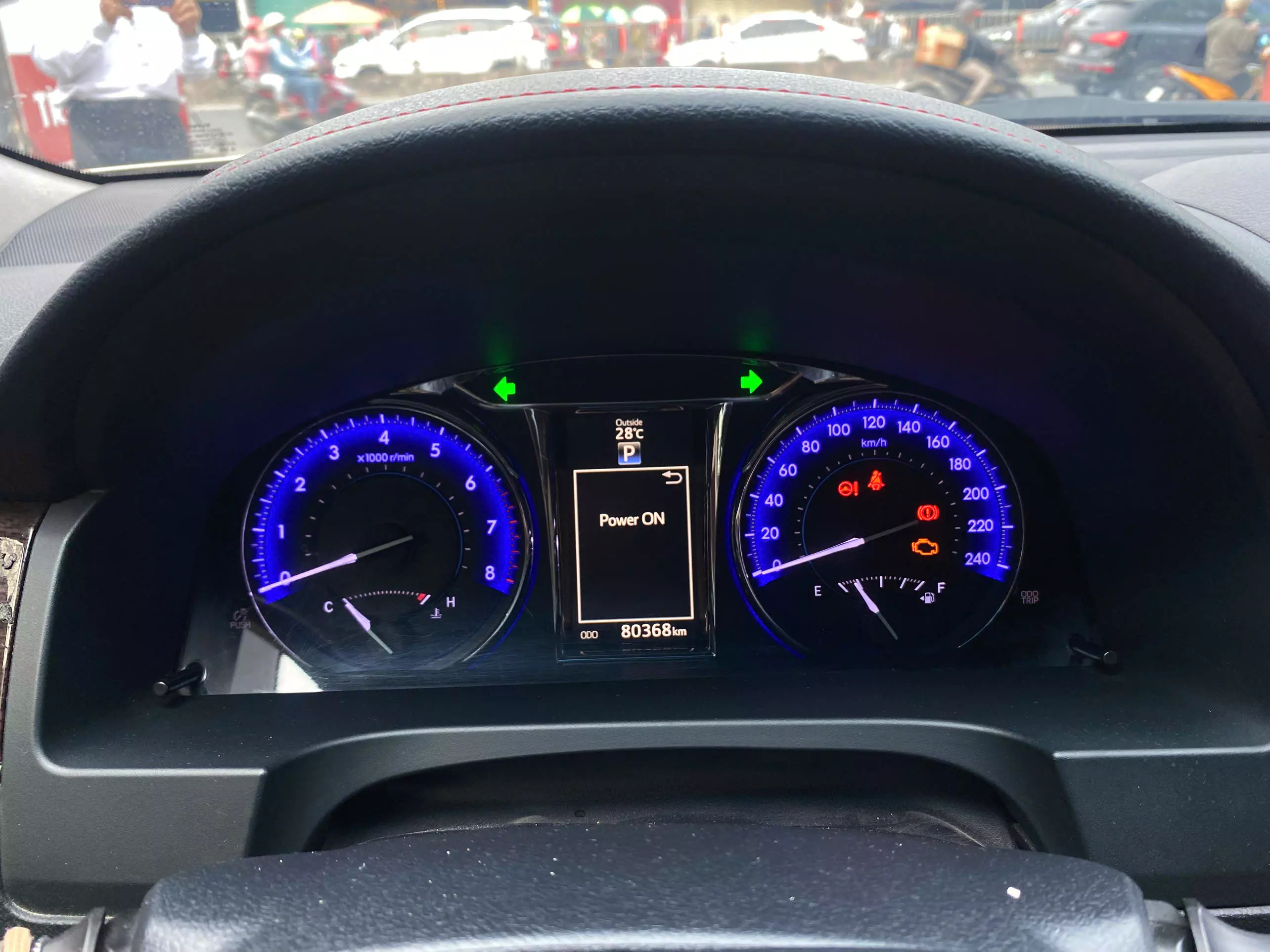 Toyota Camry 2.5Q 2018-8