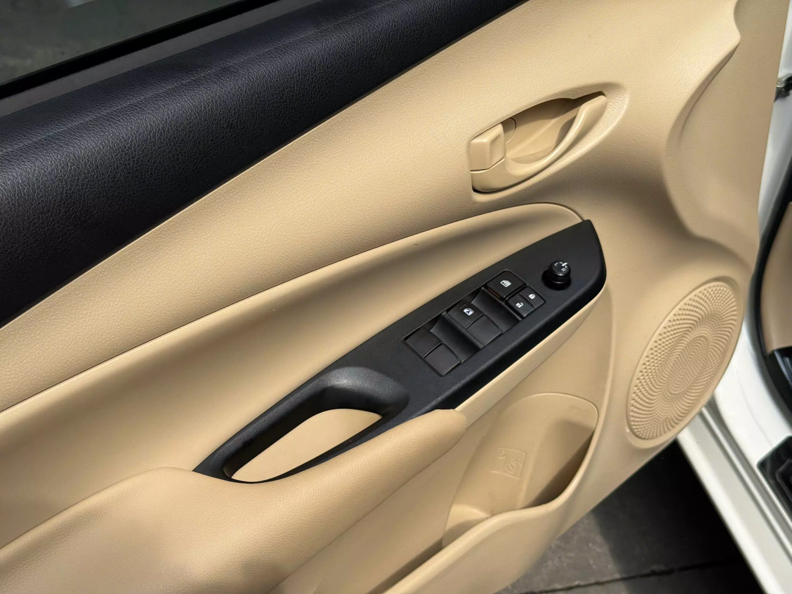 Toyota Vios 1.5E MT 2018-3