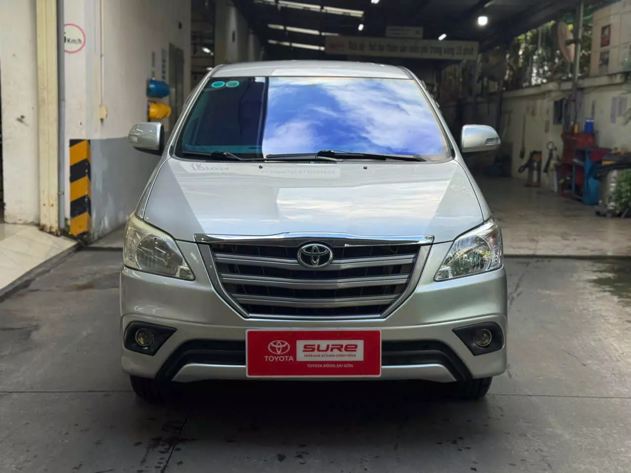  Toyota Innova 2.0E 2015-0