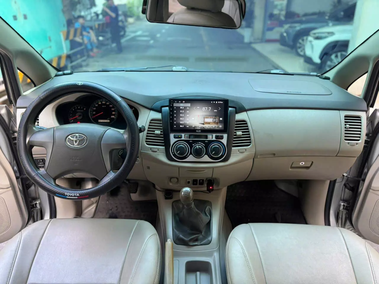  Toyota Innova 2.0E 2015-7