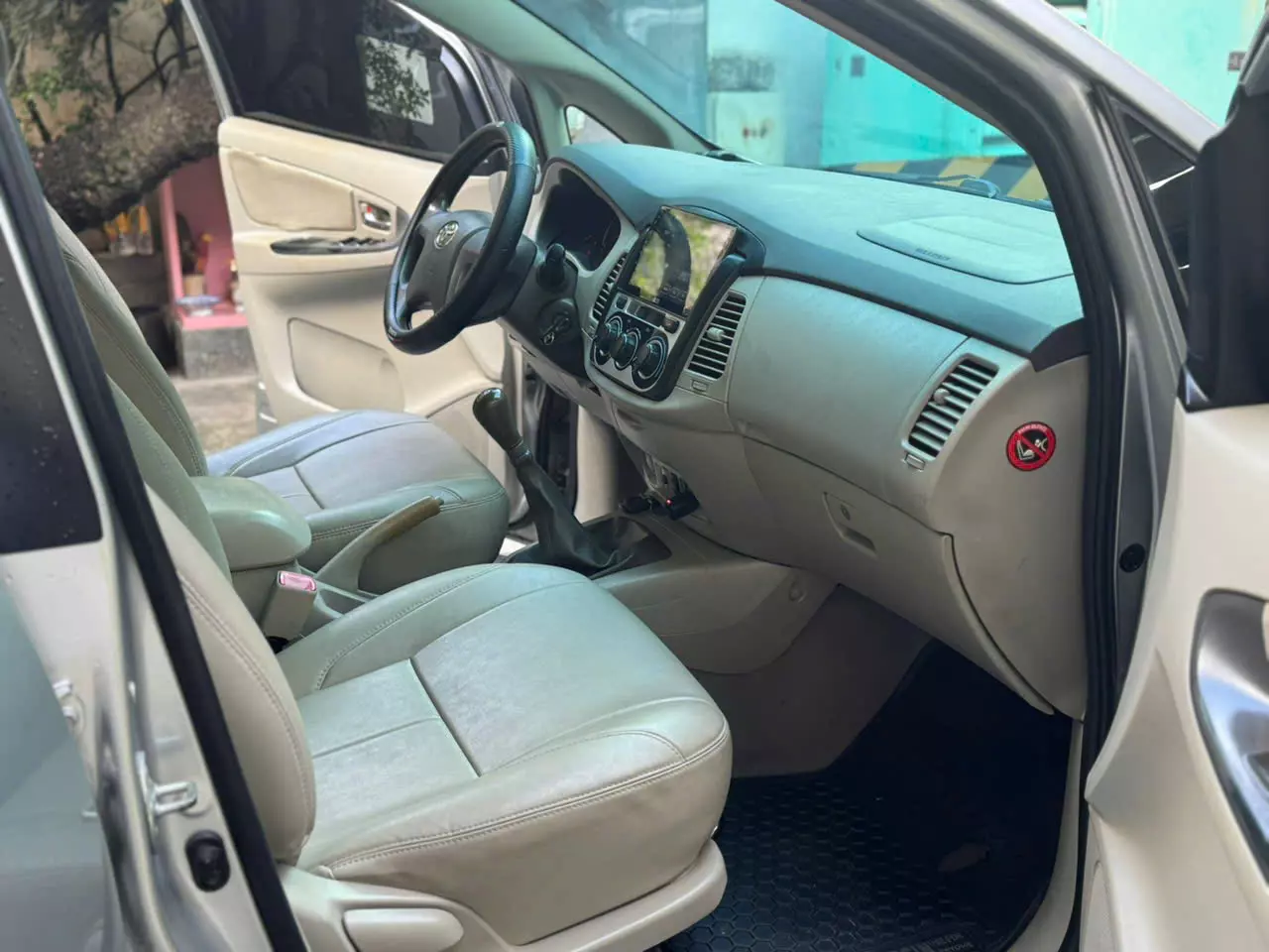 Toyota Innova 2.0E 2015-11