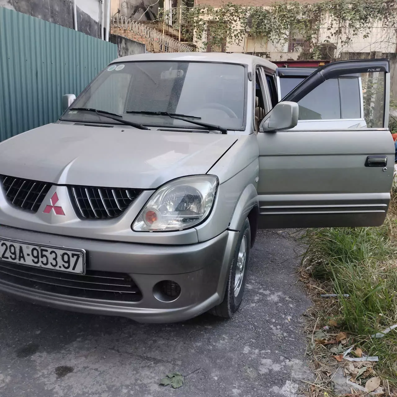 BÁN MITSUBISHI JOLIE SX 2005 – 8 CHỖ – GIÁ HỢP LÝ-4
