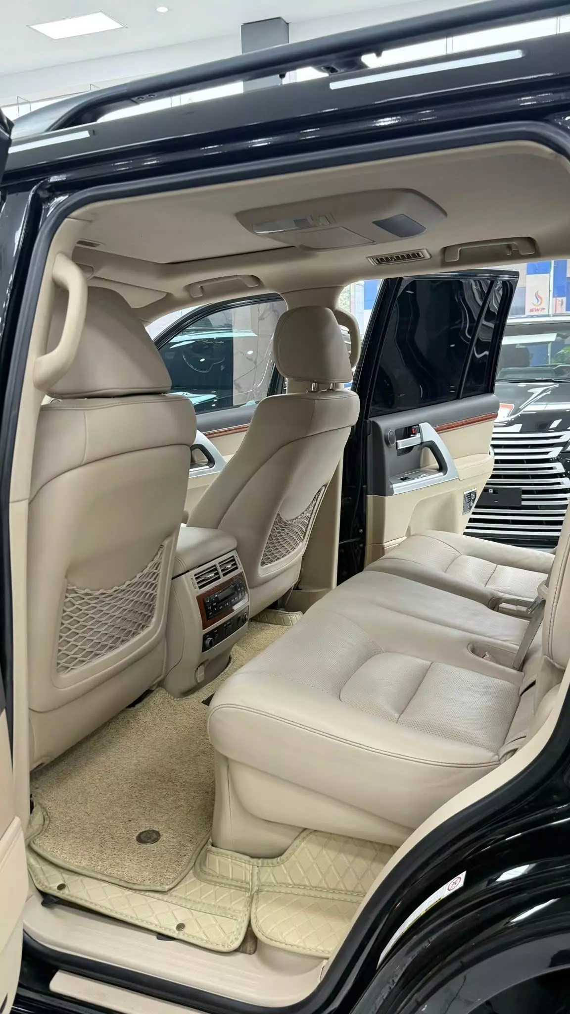 Toyota Land Cruiser 5.7 nhập Mỹ SX 2013 lên fom 2021 có hoán cải.-8