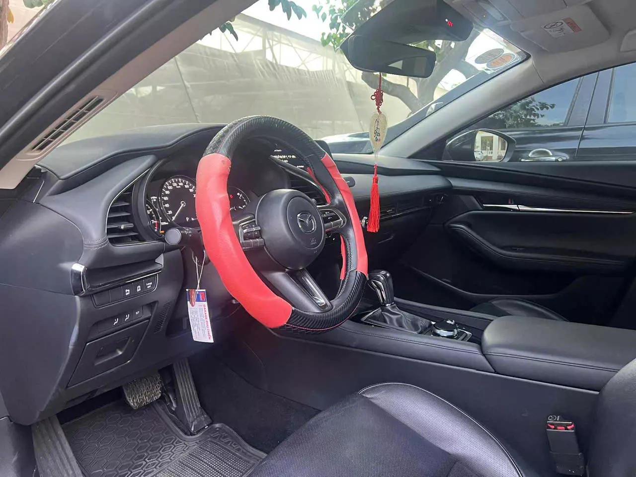 Cần BÁN XE MAZDA 3 LUXURY 2022-1