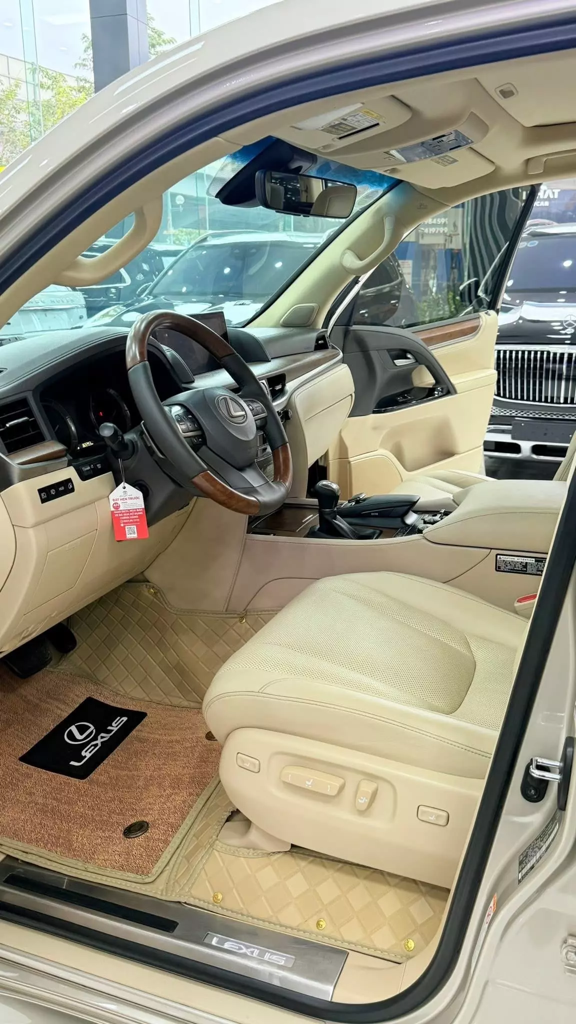 Bán Lexus LX570 Nhập Mỹ, lăn bánh 5 vạn. Xe siêu mới.-6