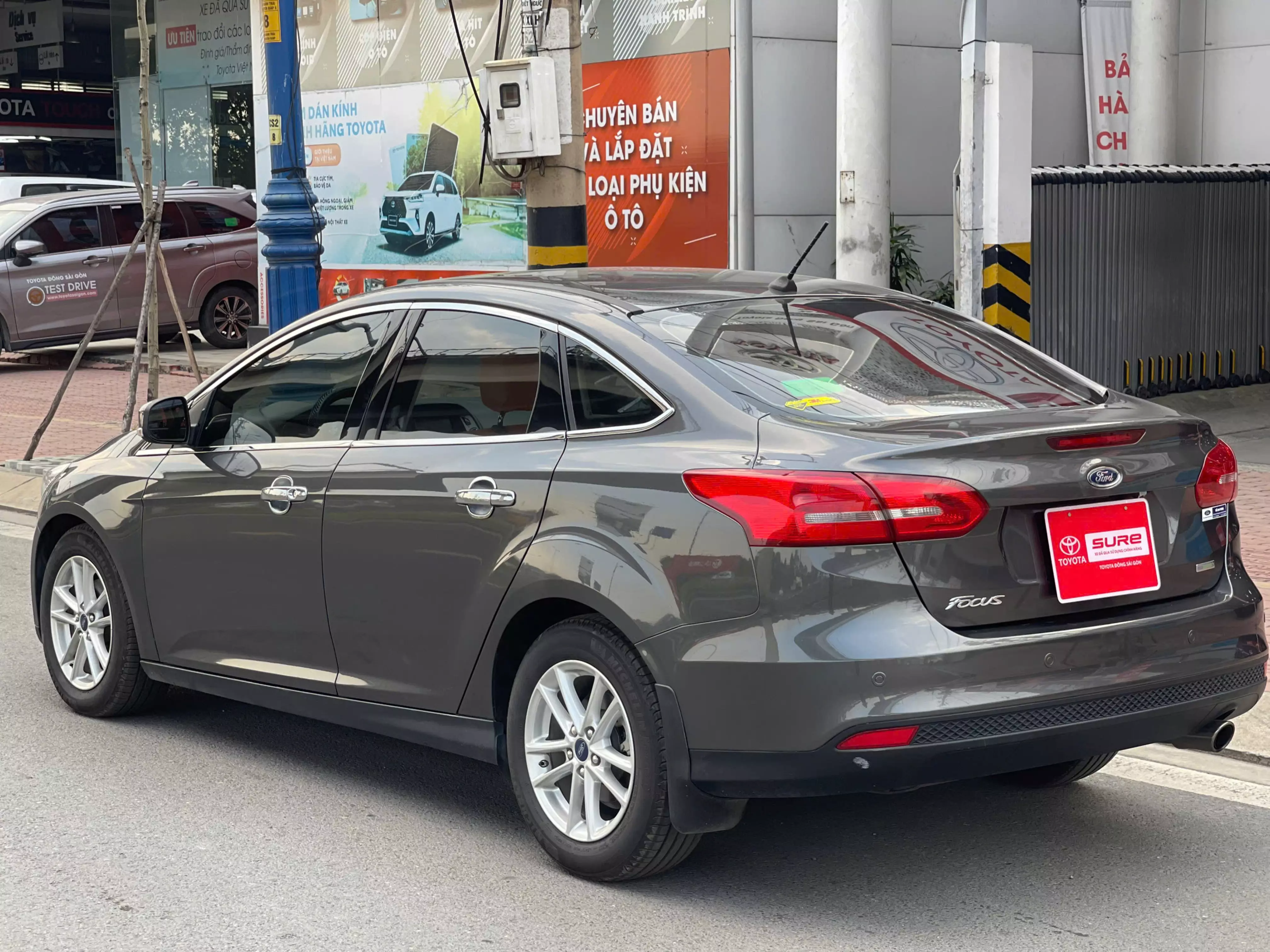 Bán xe Ford Focus (Trend) 2017, nhập khẩu nguyên chiếc-13