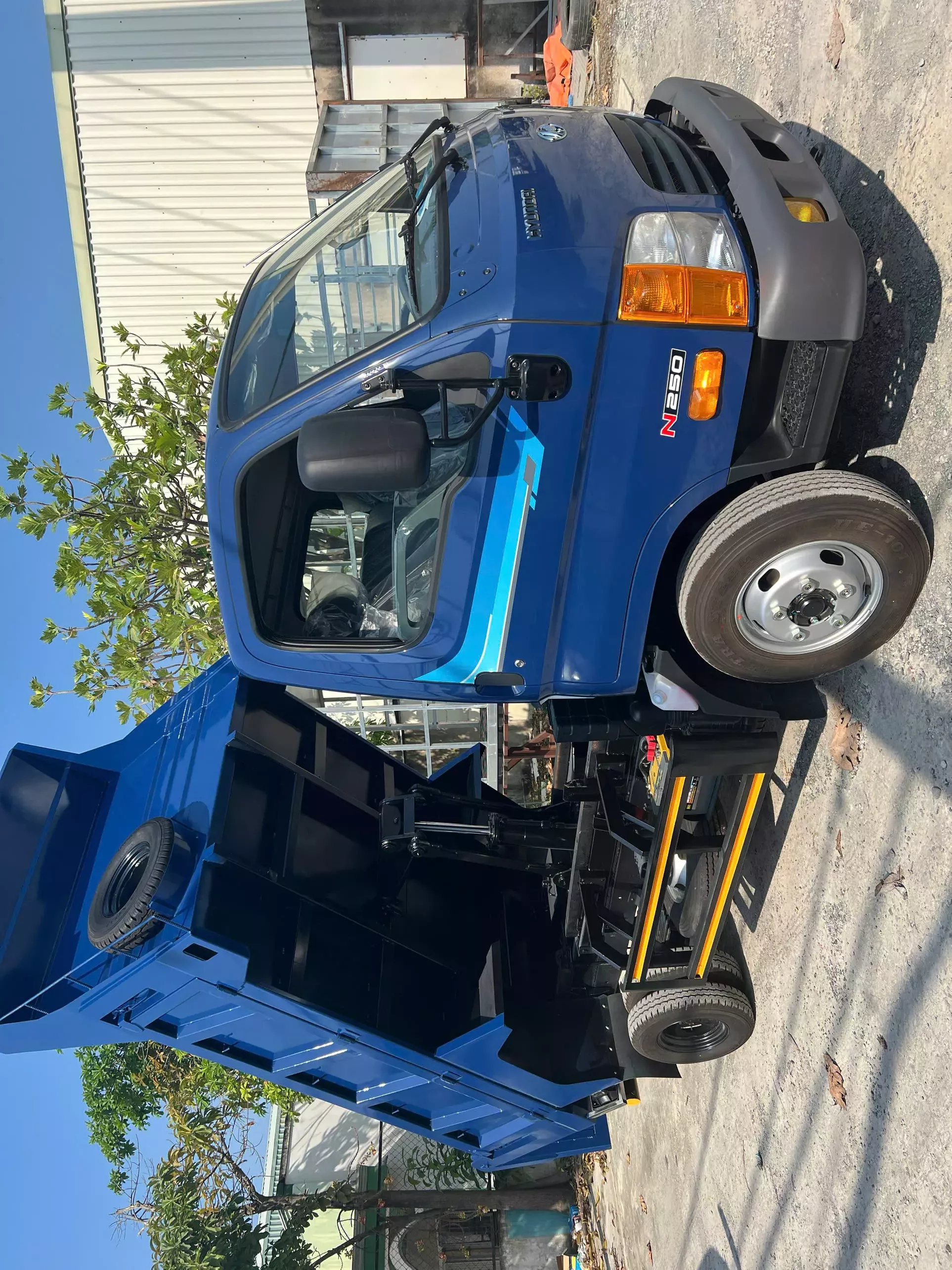 Bán Hyundai Mighty N250 Ben 2026, màu xanh lam-1