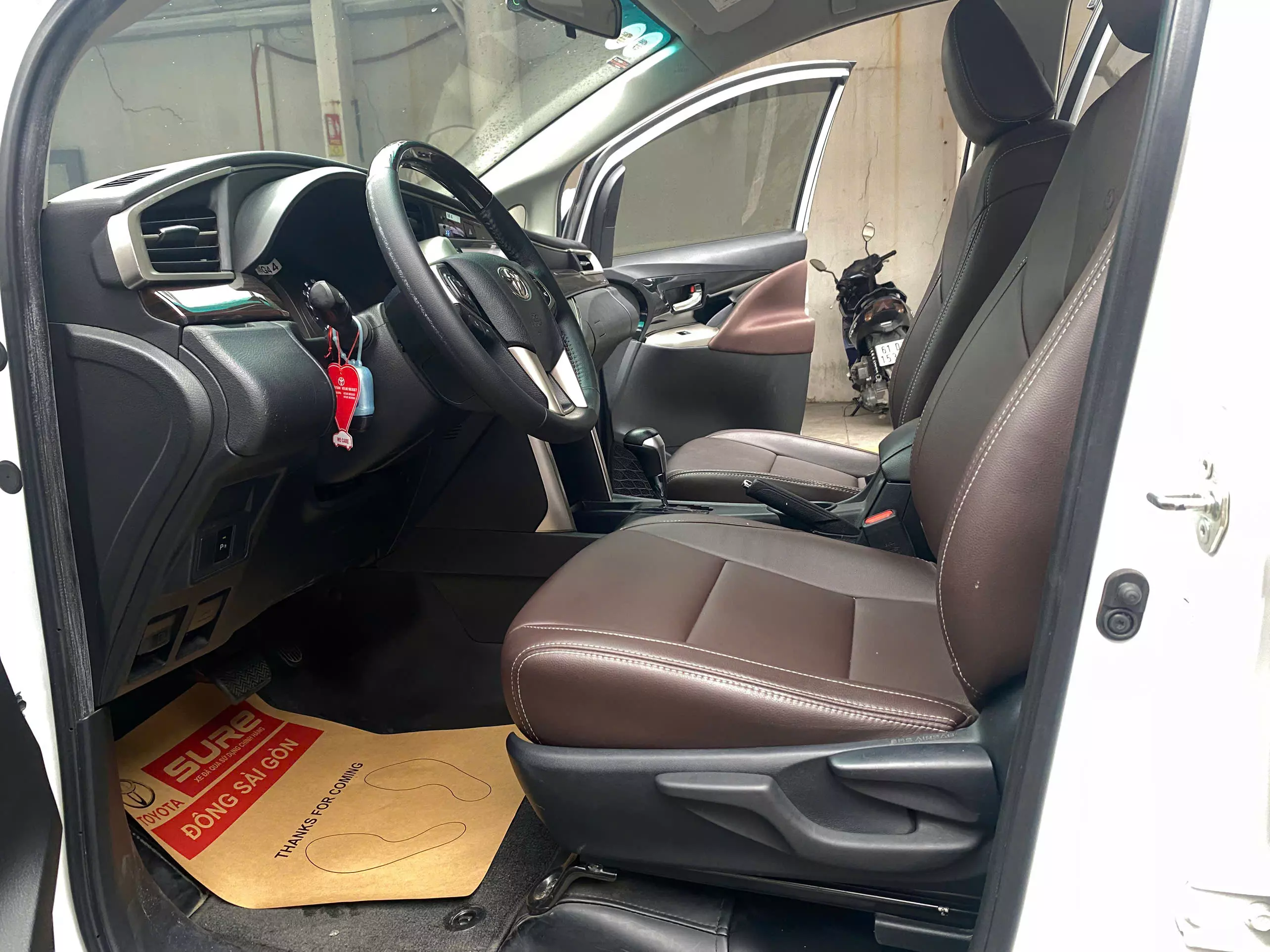 Toyota Innova 2.0G 2022-8