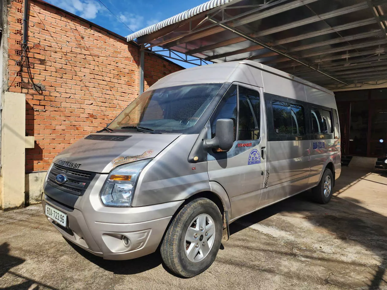 Bán Ford Transit Van 6 Chỗ – Đời 2015-0