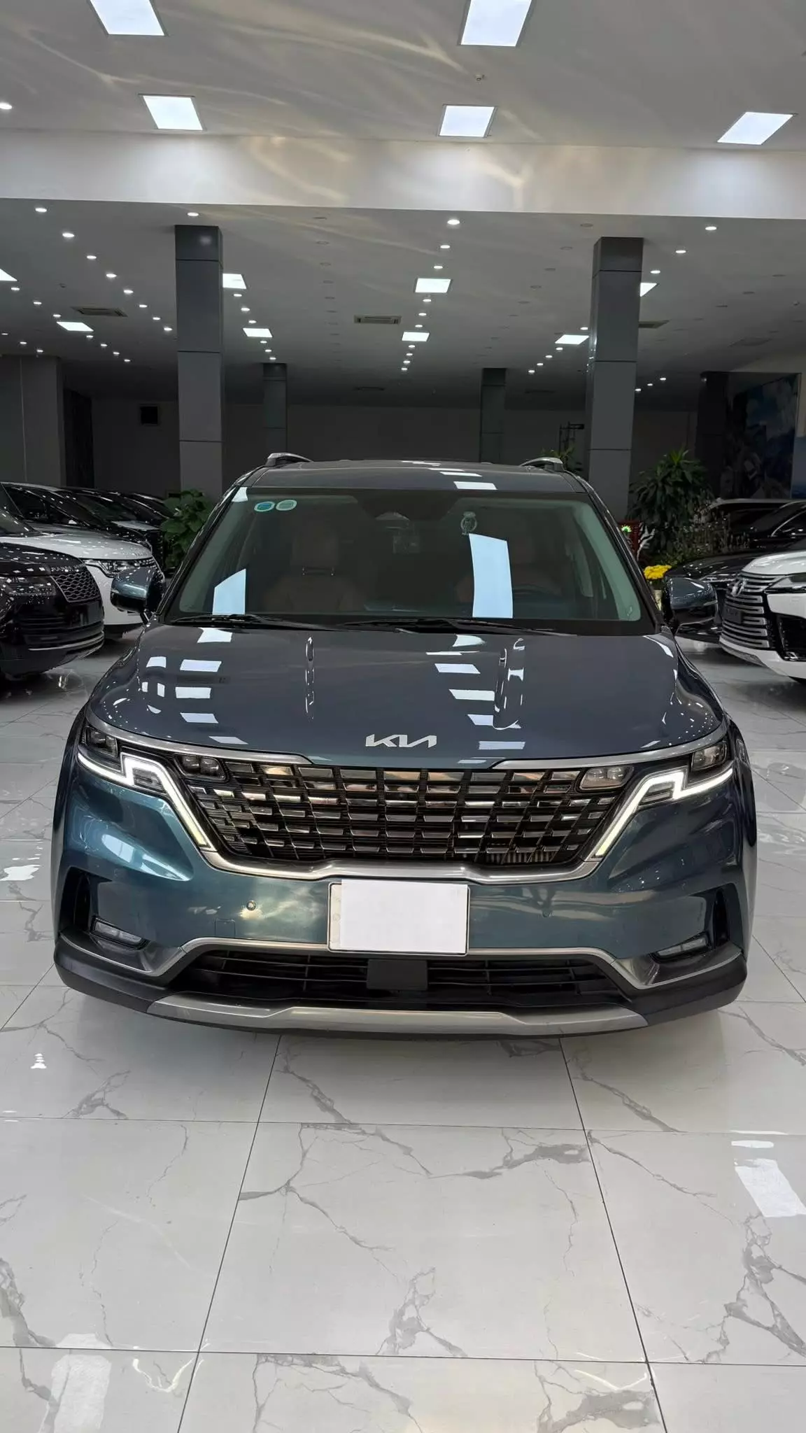 Bán KIA Canival Signature 7 chỗ, sản xuất 2022 chạy ít. Xe cực mới.-0