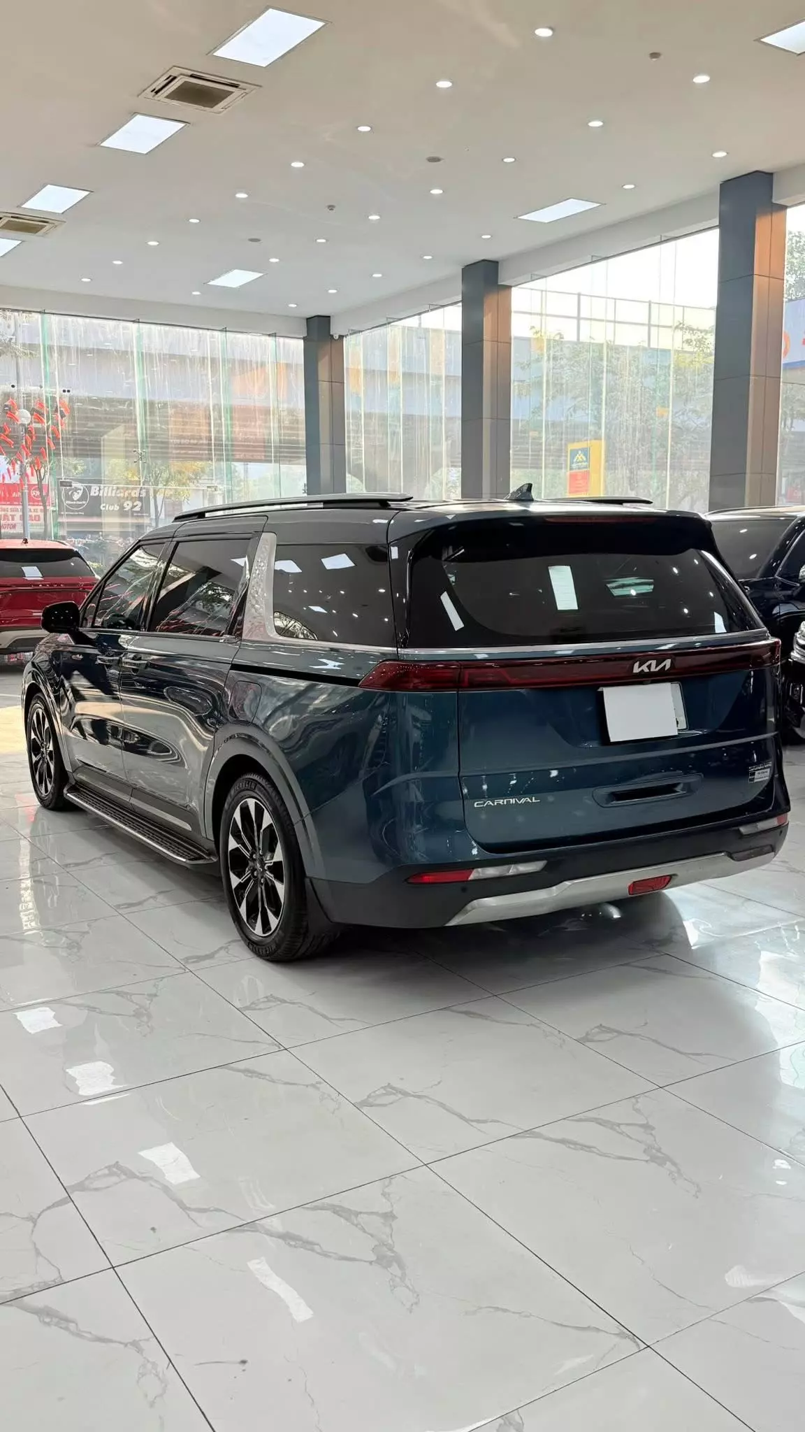 Bán KIA Canival Signature 7 chỗ, sản xuất 2022 chạy ít. Xe cực mới.-3