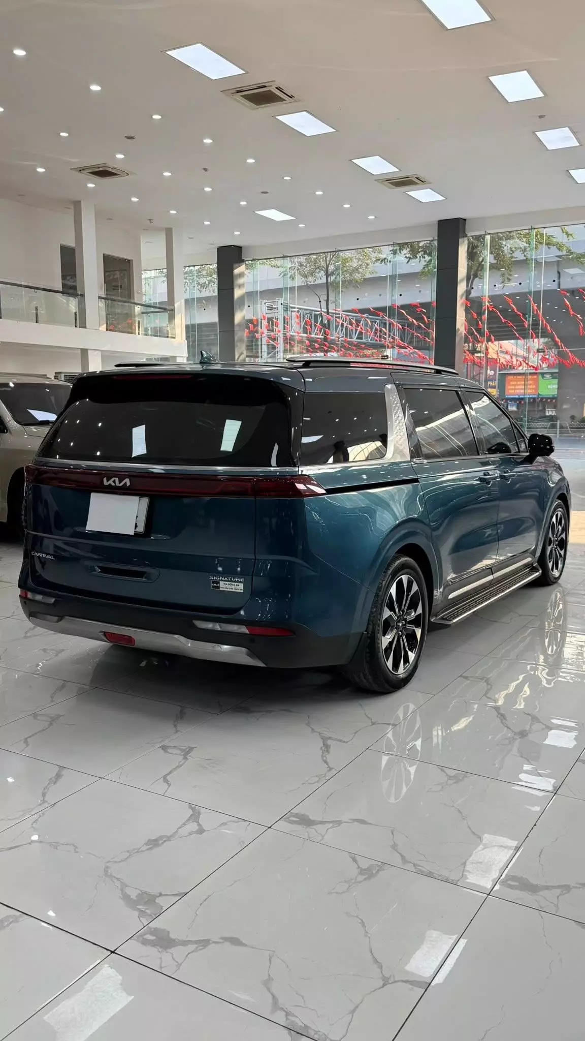 Bán KIA Canival Signature 7 chỗ, sản xuất 2022 chạy ít. Xe cực mới.-5