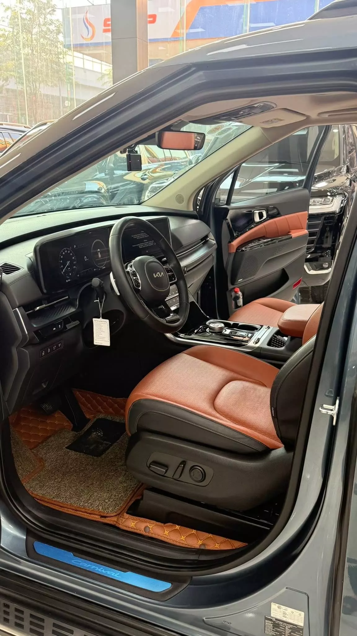 Bán KIA Canival Signature 7 chỗ, sản xuất 2022 chạy ít. Xe cực mới.-6