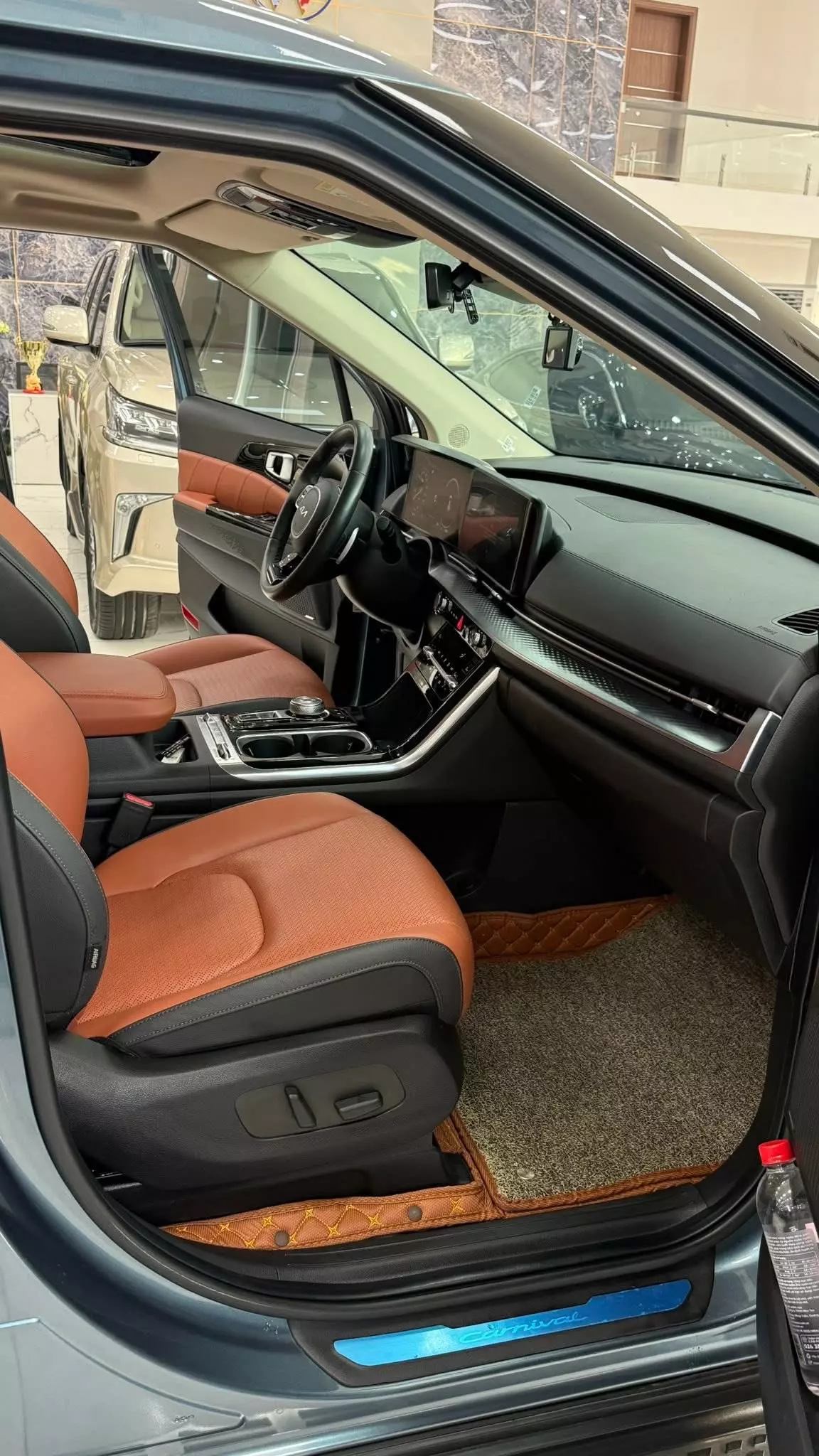 Bán KIA Canival Signature 7 chỗ, sản xuất 2022 chạy ít. Xe cực mới.-9