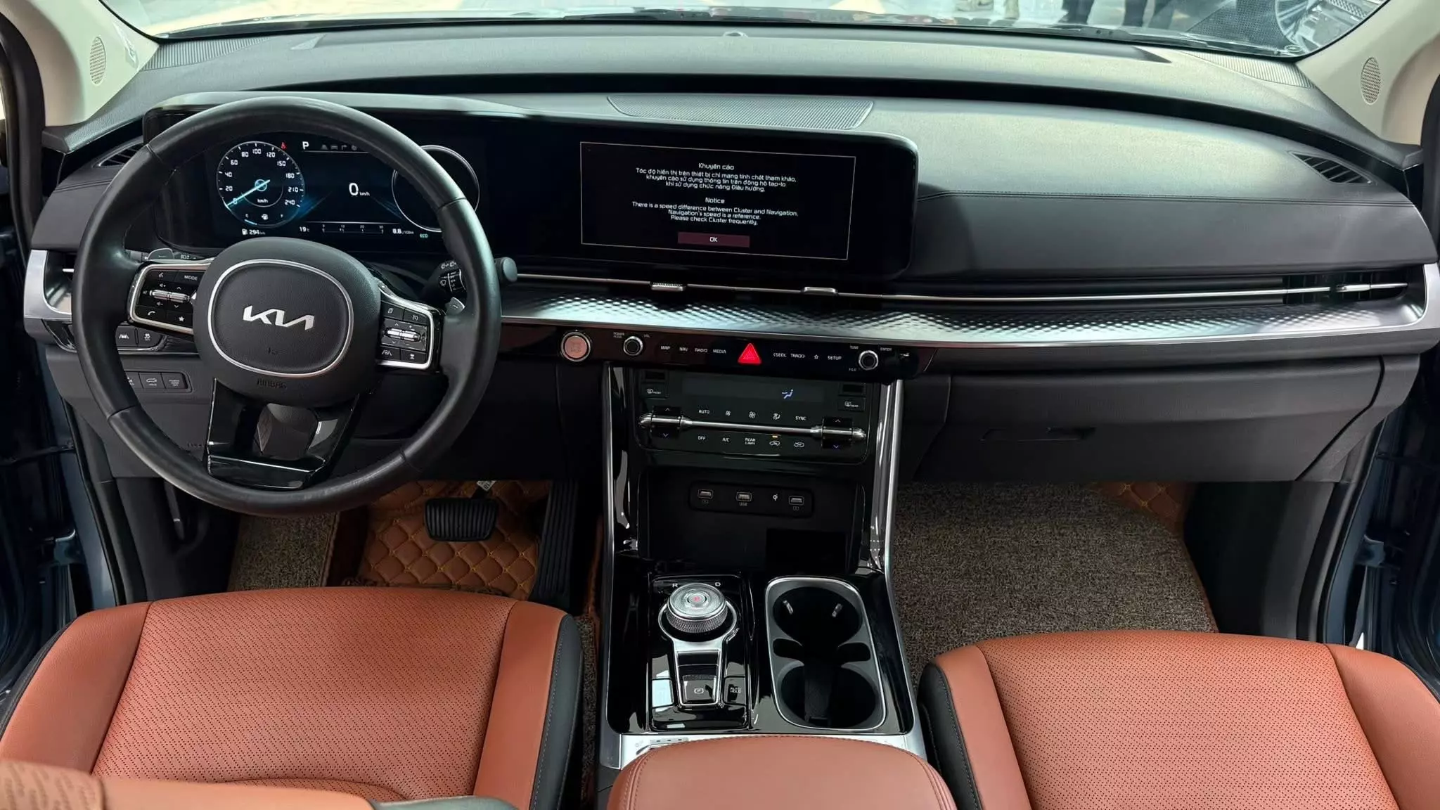 Bán KIA Canival Signature 7 chỗ, sản xuất 2022 chạy ít. Xe cực mới.-8