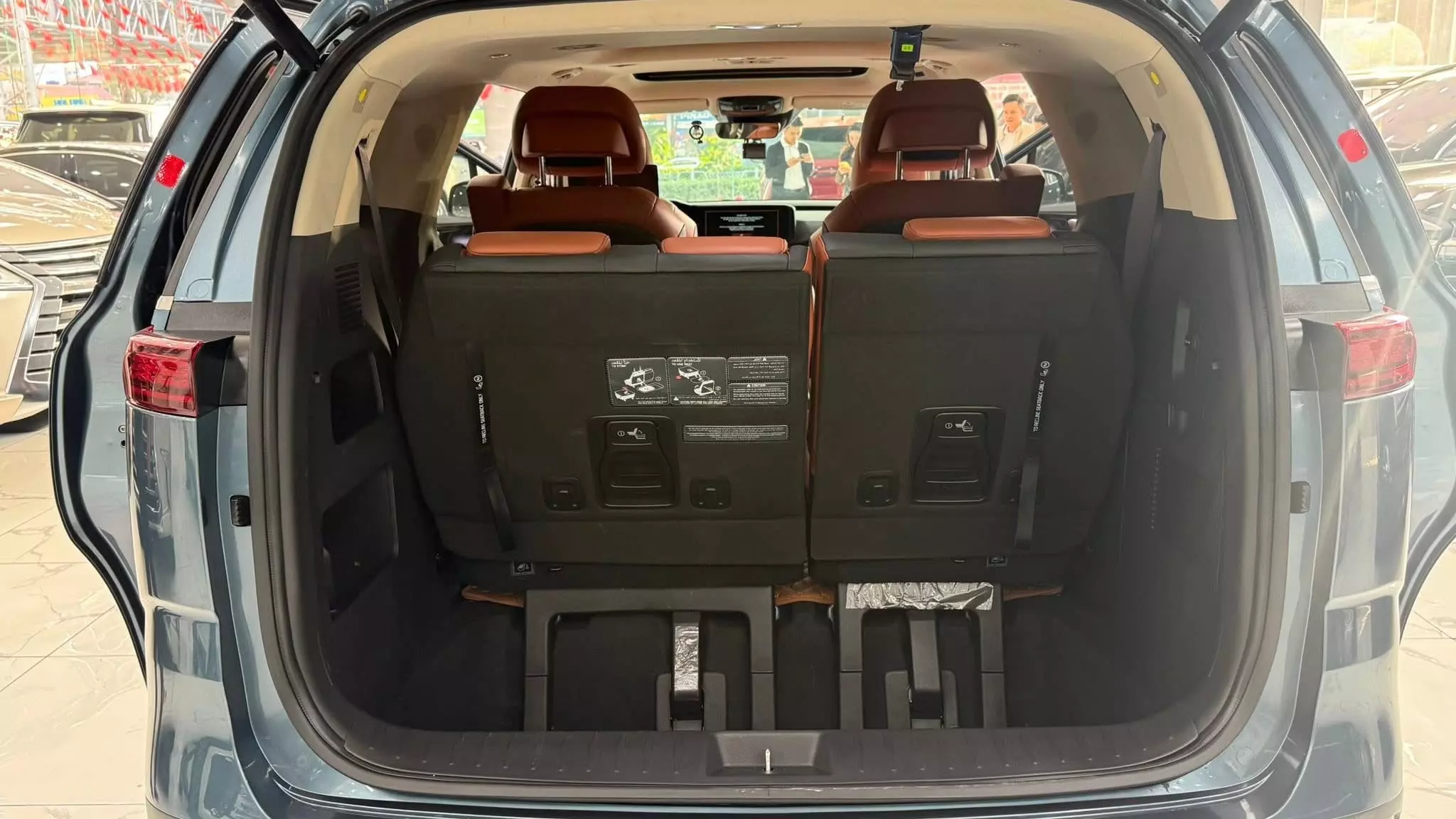 Bán KIA Canival Signature 7 chỗ, sản xuất 2022 chạy ít. Xe cực mới.-10