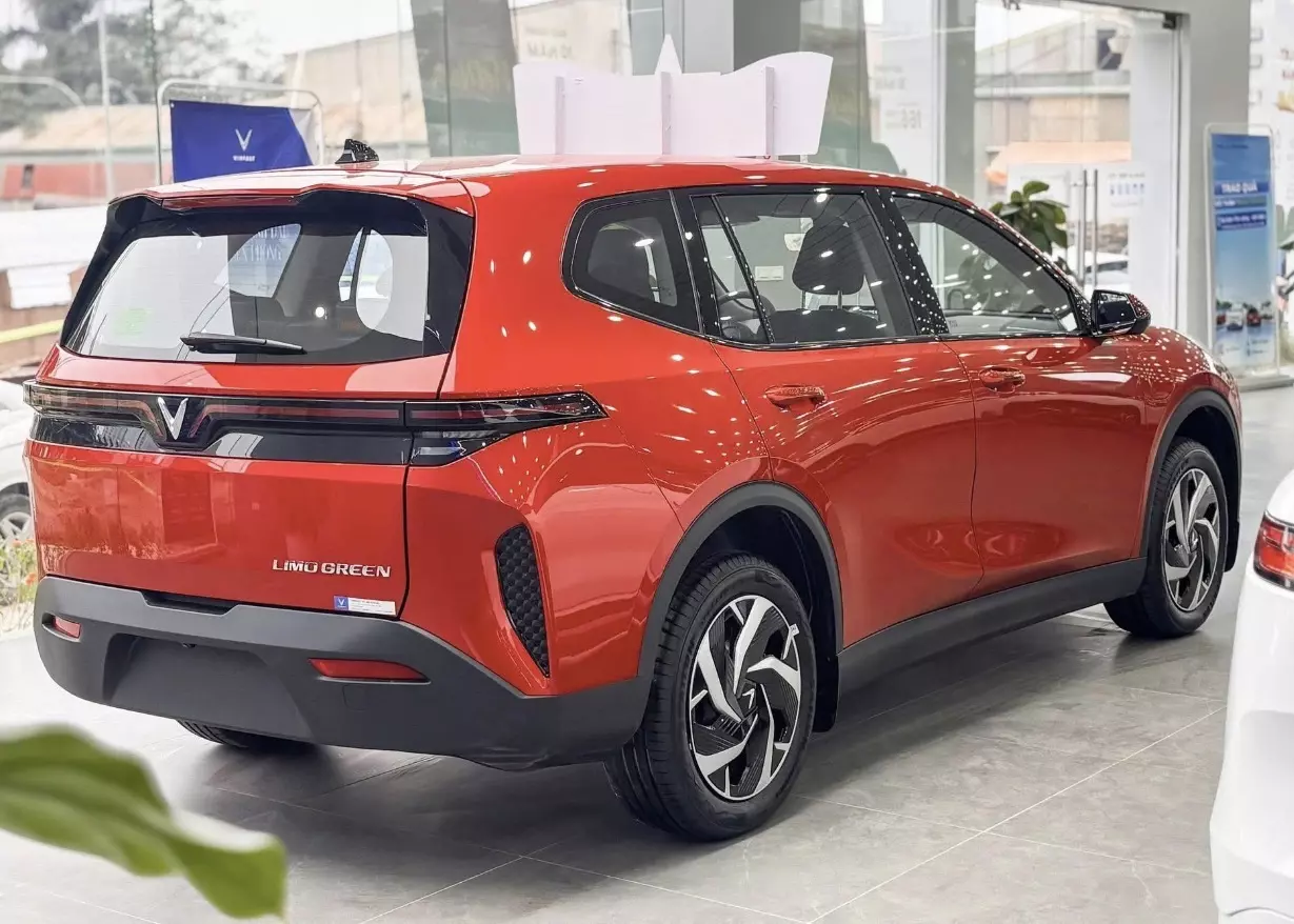 Rẻ nhất Tphcm, Limo Green mới giao ngay. -4