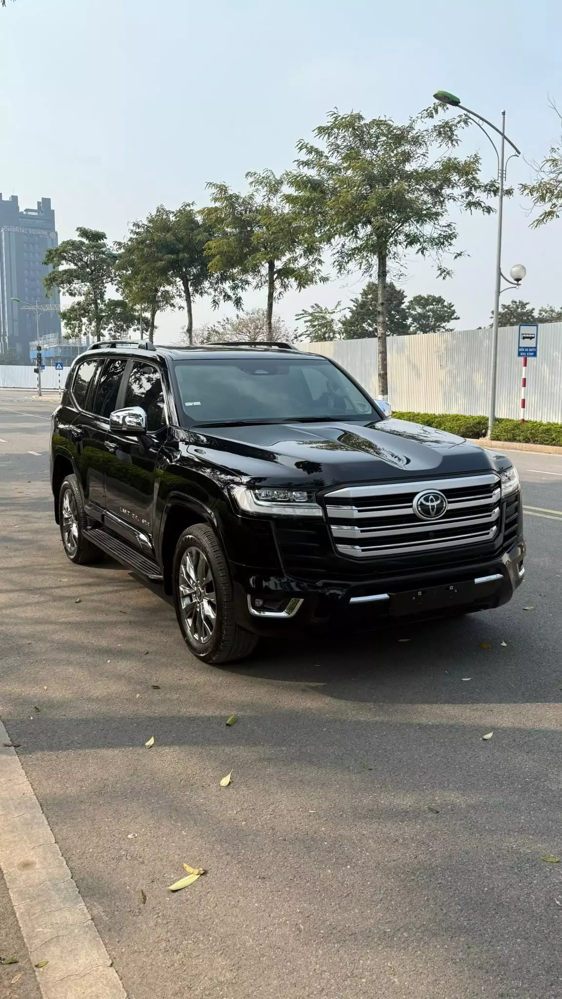 Bán Land Cruiser LC300 sản xuất 2025 siêu lướt, mới 99,99%.-1