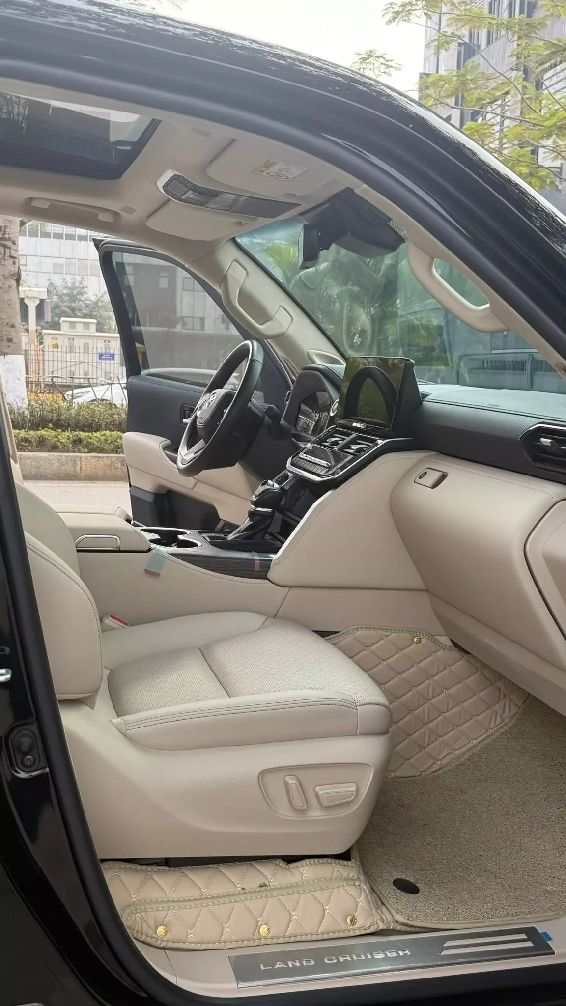 Bán Land Cruiser LC300 sản xuất 2025 siêu lướt, mới 99,99%.-11