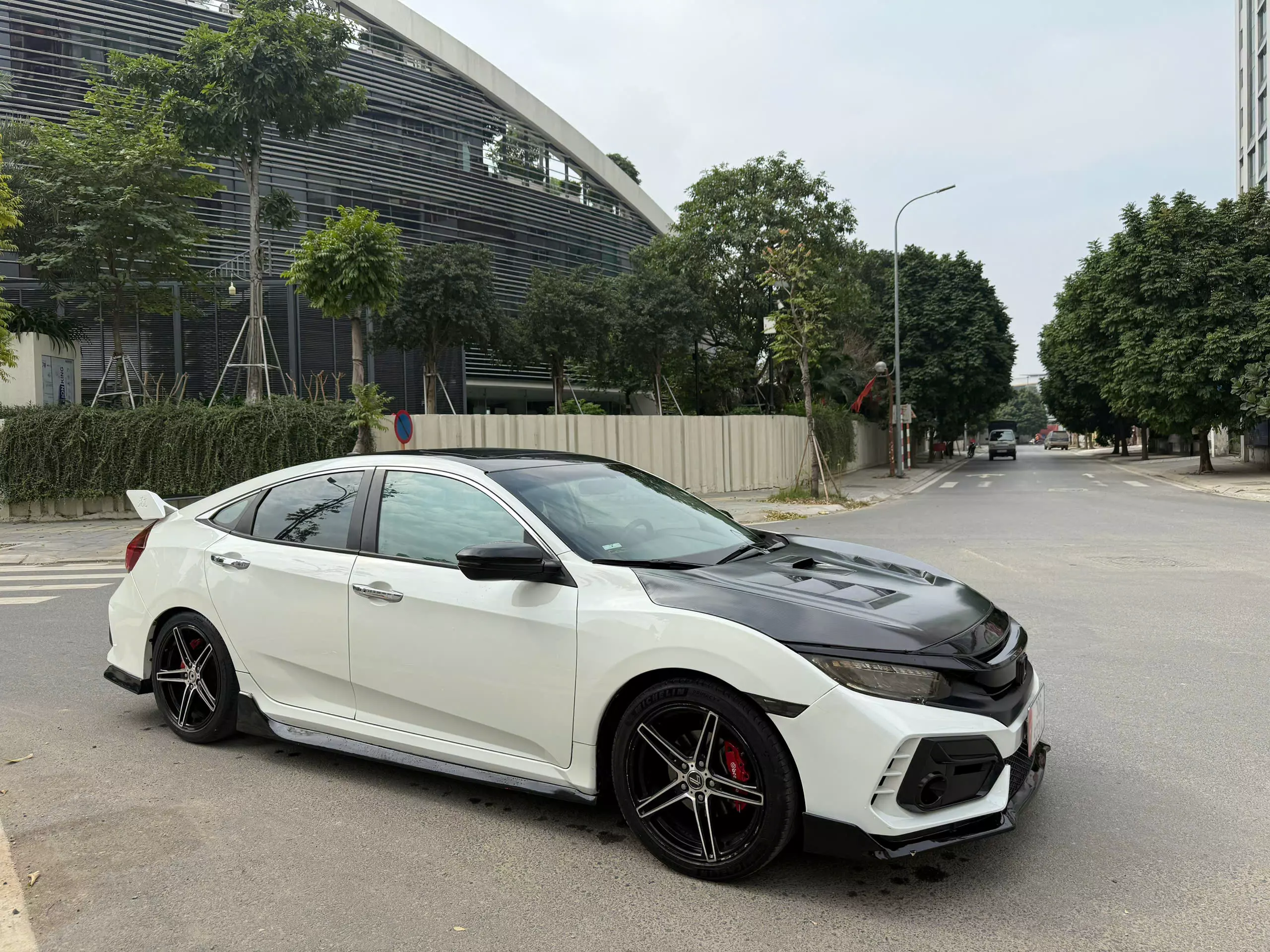 Mình cần bán xe civic Bản 1.5 tubor sx 2017 Chạy 11 vạn full lịch sử hãng.-2