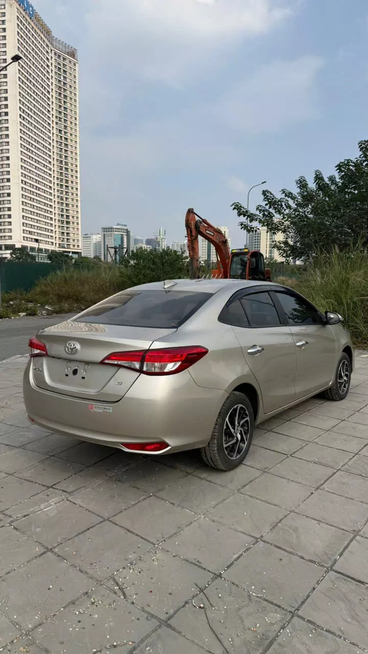 Chính chủ bán xe Vios Sx 2022 bản G-5
