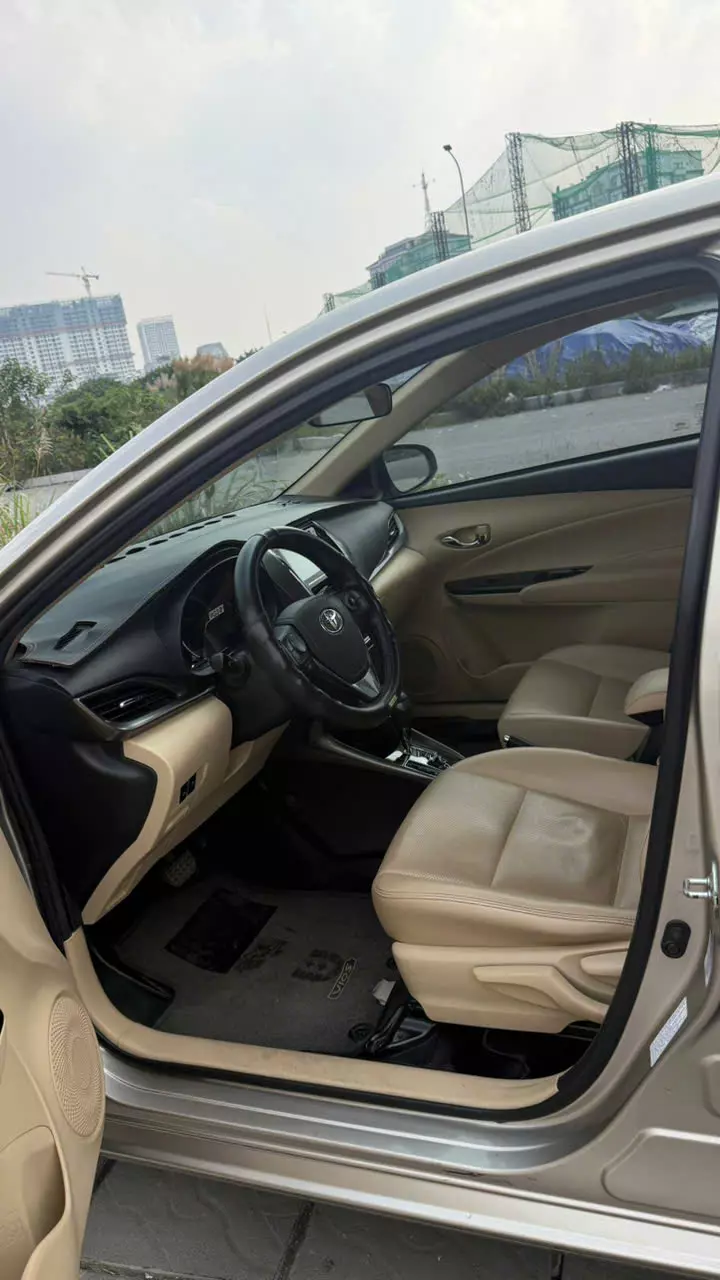 Chính chủ bán xe Vios Sx 2022 bản G-7