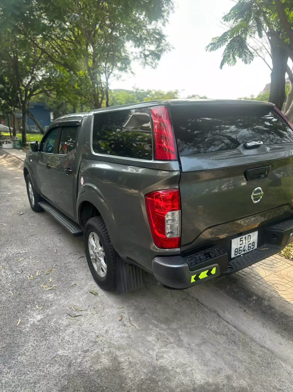 Xe Nissan Navara EL số tự động cuối 2024-2