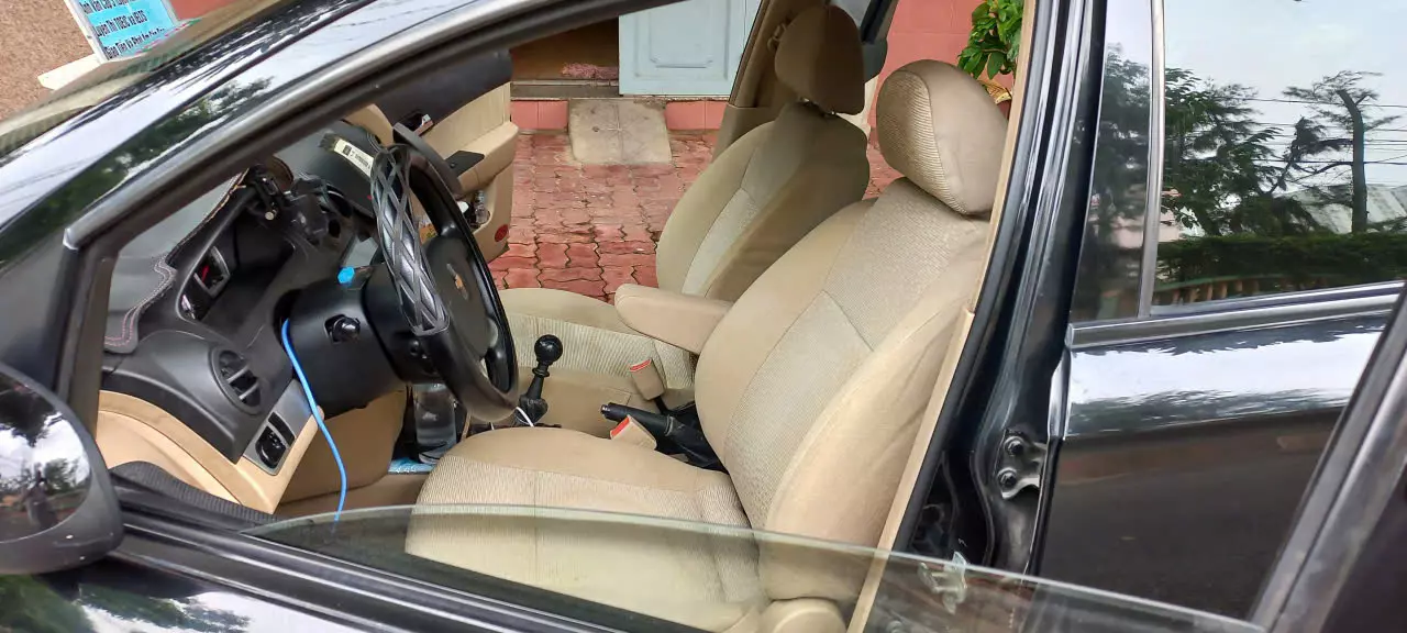 Chính chủ bán xe Chevrolet Aveo sx năm 2017-3