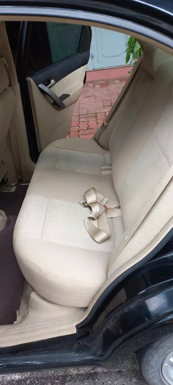 Chính chủ bán xe Chevrolet Aveo sx năm 2017-5