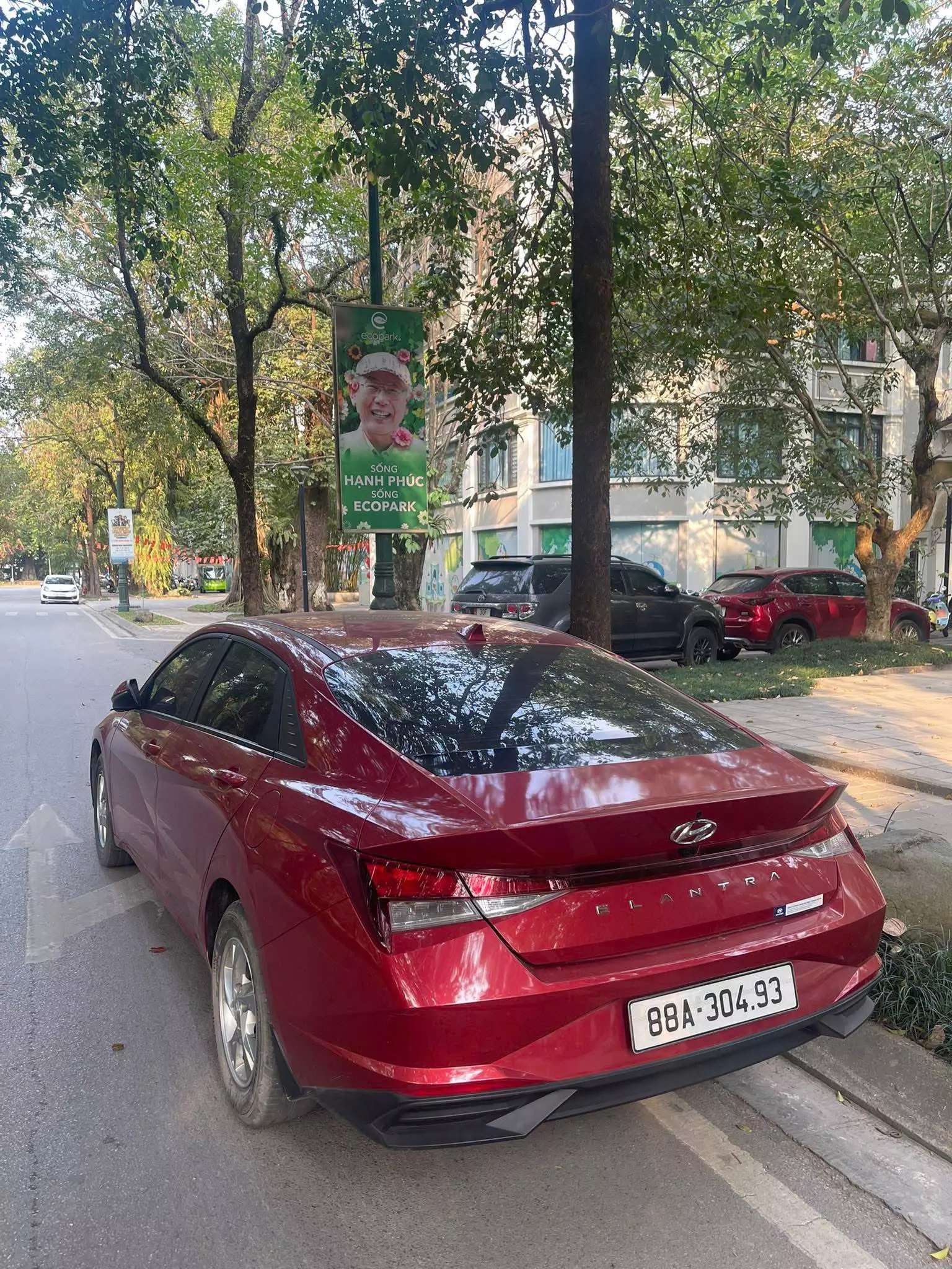 Gia đình cần bán Hyundai Elantra-0