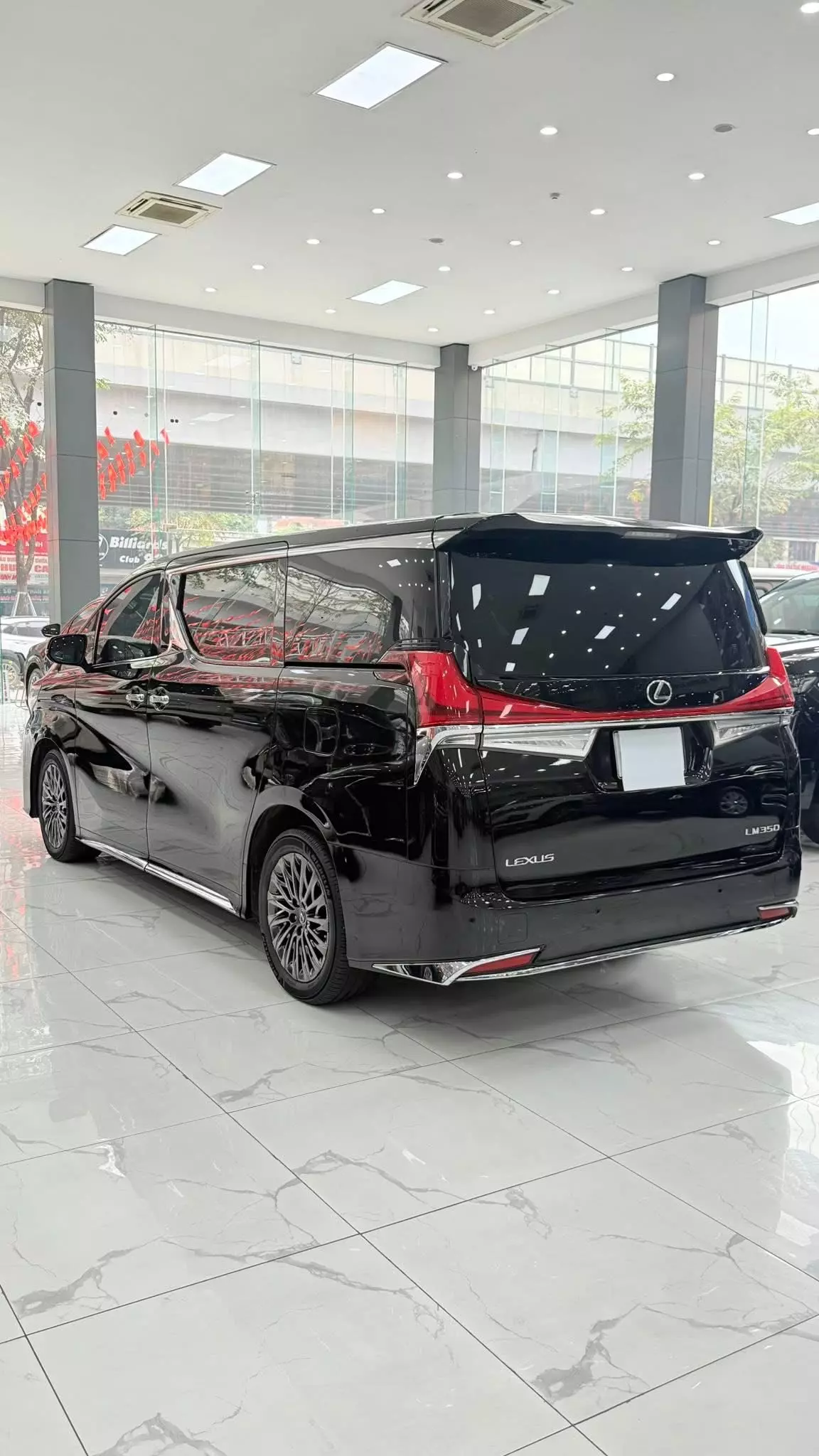 Bán Lexus LM350 sản xuất 2021. Xe cực đẹp.-4