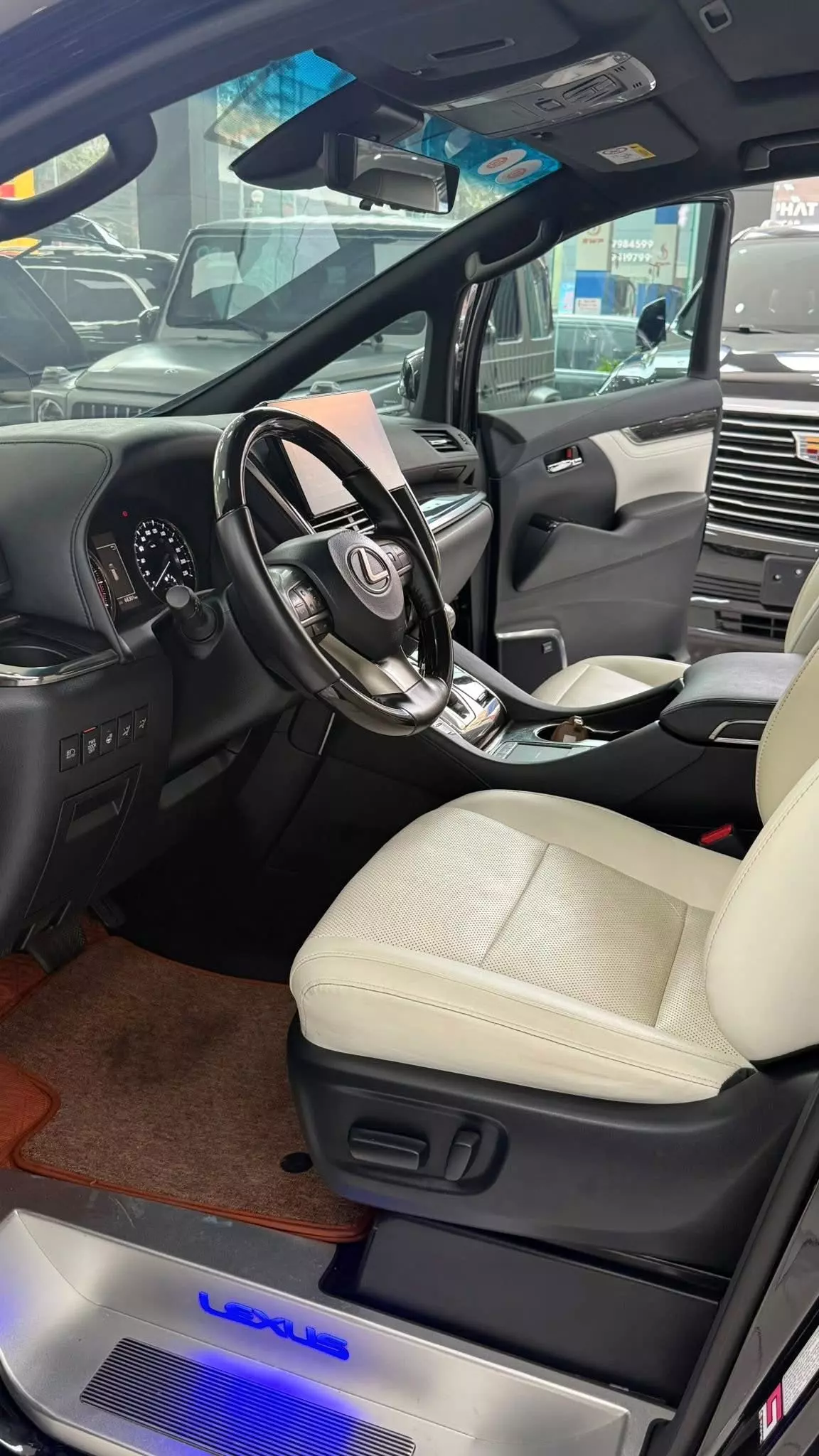 Bán Lexus LM350 sản xuất 2021. Xe cực đẹp.-8