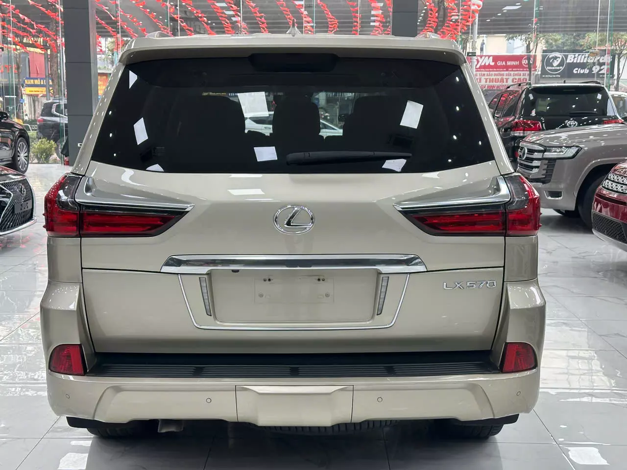Lexus LX570 Xuất Mỹ Xe Sản Xuất Năm 2019 -5