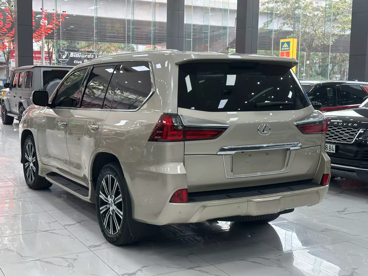 Lexus LX570 Xuất Mỹ Xe Sản Xuất Năm 2019 -3