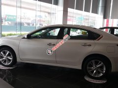 Cần bán Nissan Teana 2.5 SL đời 2015, màu trắng, nhập khẩu nguyên chiếc, giao xe ngay giá thỏa thuận